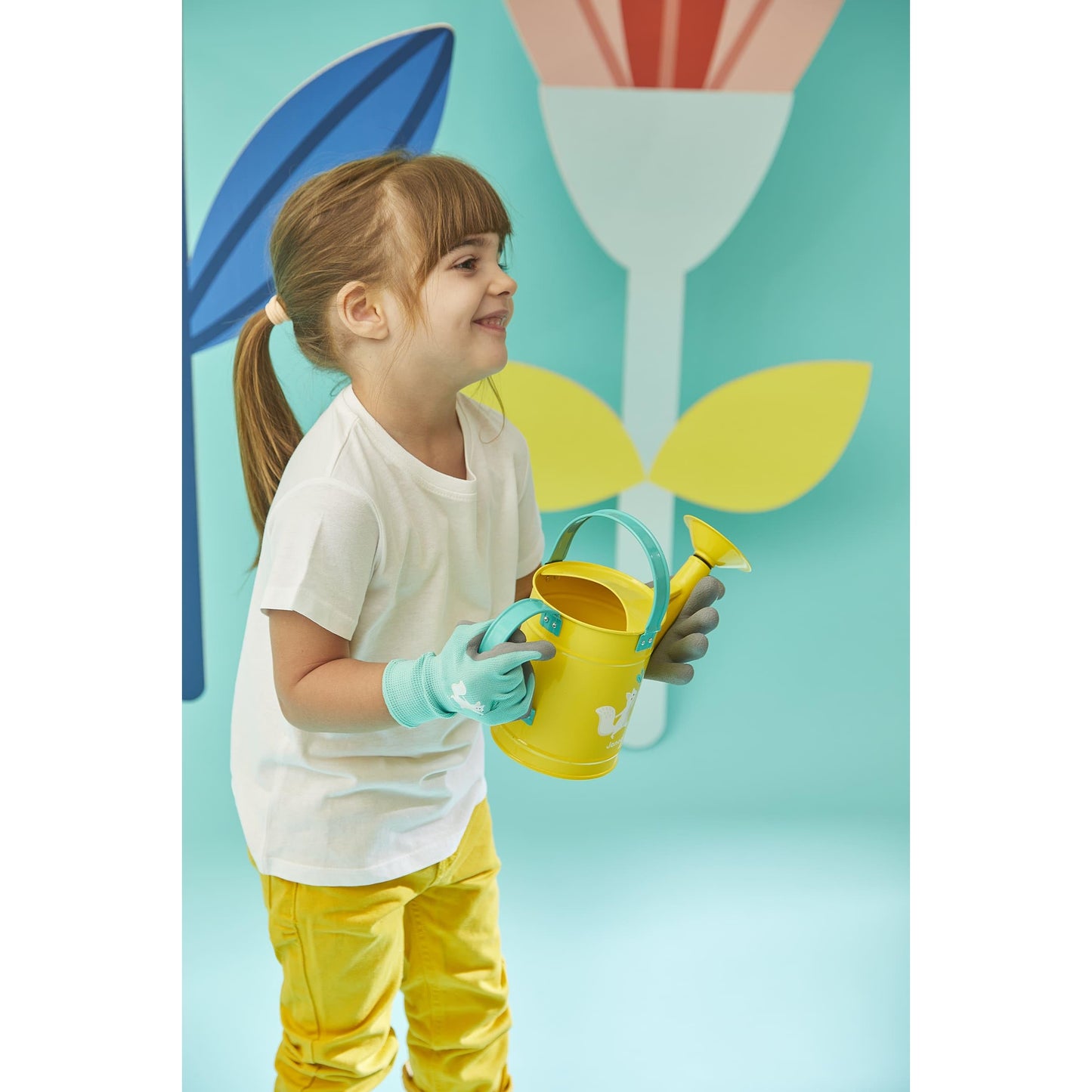 Janod - Happy Garden Watering Can Hedgehog - Perfect for Young Gardeners - Durable Metal Construction - Encourages Outdoor Play - Child-Friendly Design, Compact and Lightweight.