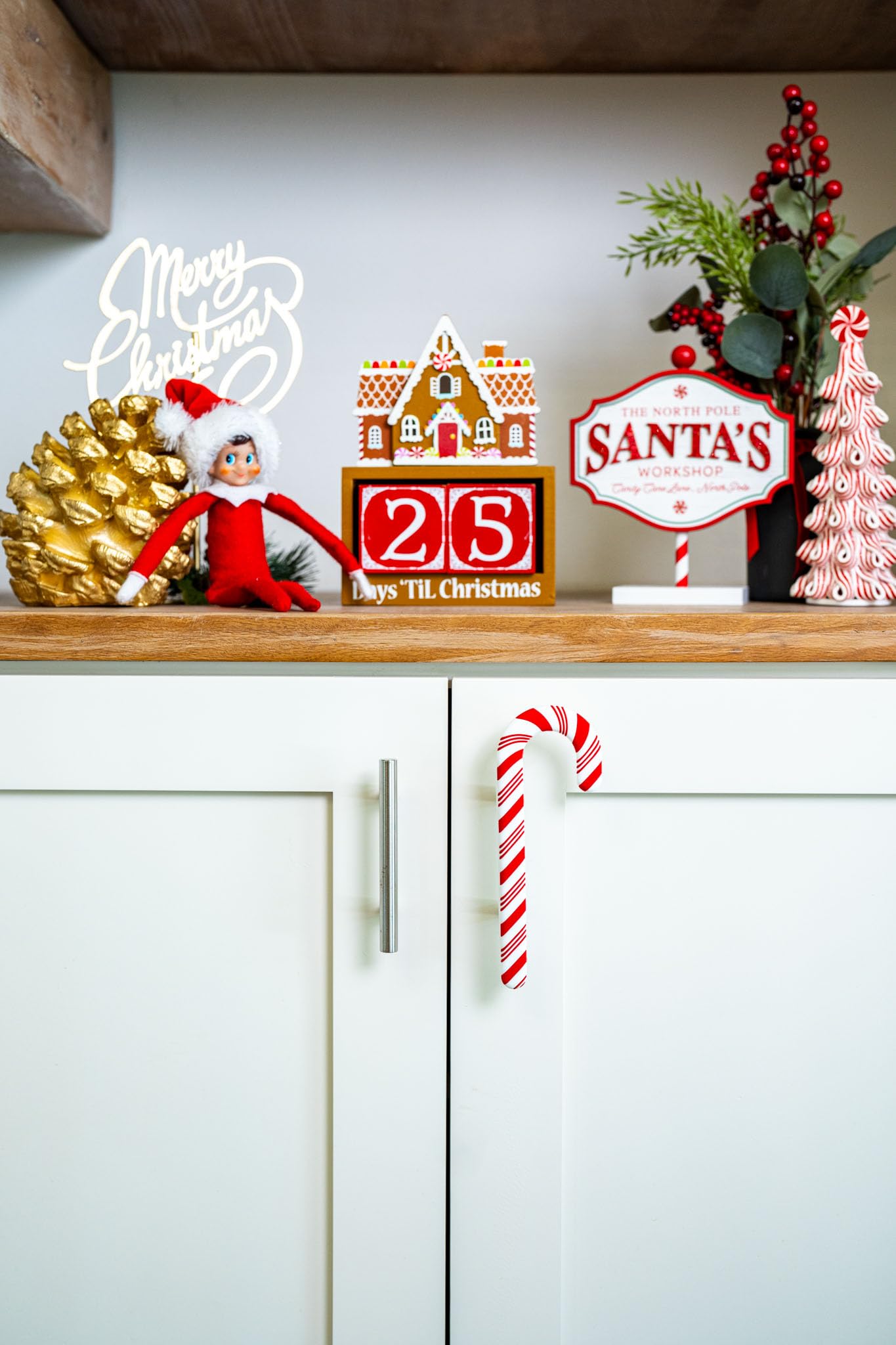 Knobēz Handlez 8pk Small Candy Cane Decorative Drawer Handle Covers