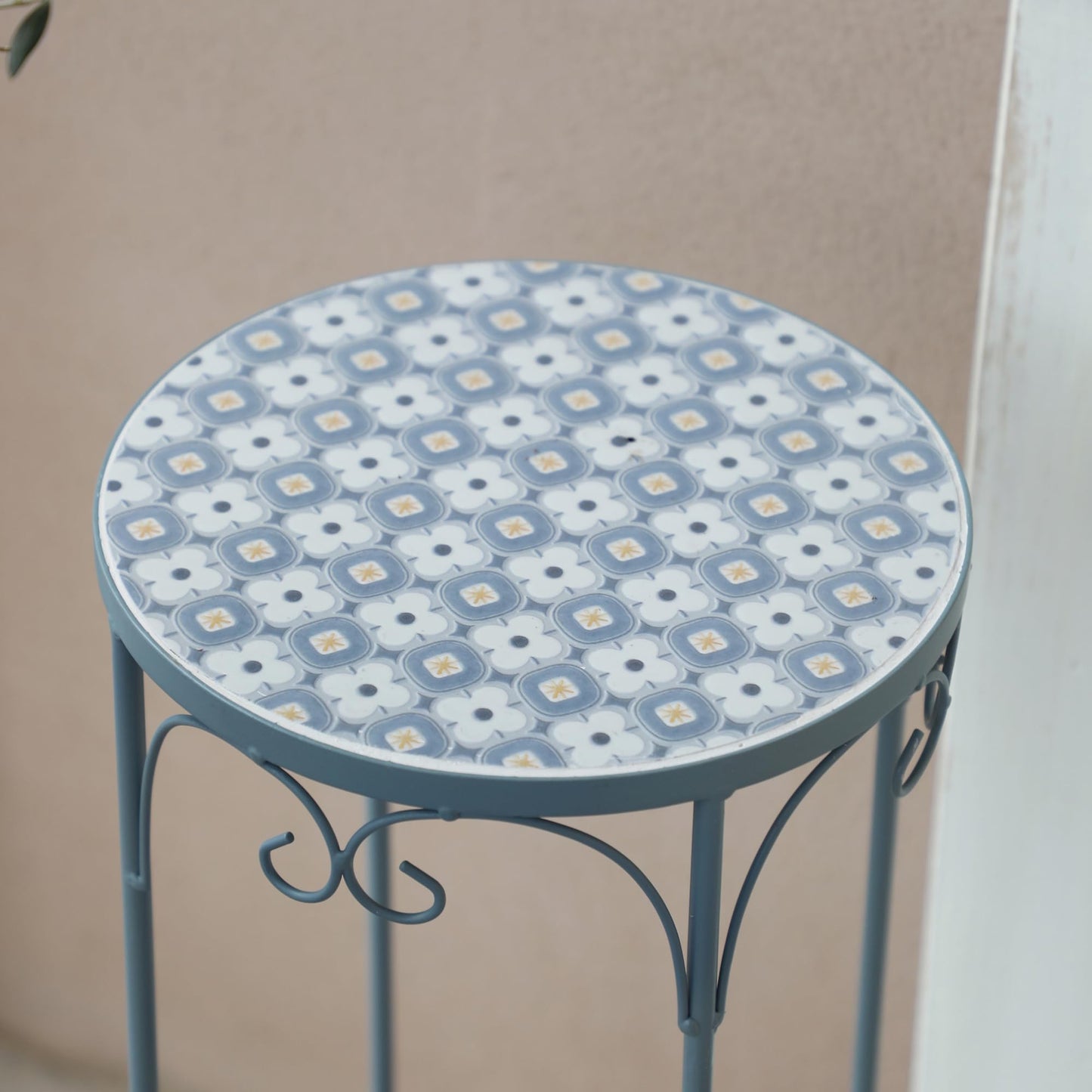 Metal Plant Stand Set of 3 Round Ceramic Top 28" Tall Mosaic Flower Stand Tile Nesting Display Side Table Indoor Outdoor Plant Rack Flower Holder for Wedding Party Patio Living Room Frame Stackable Garden Accessory Decorative Blue