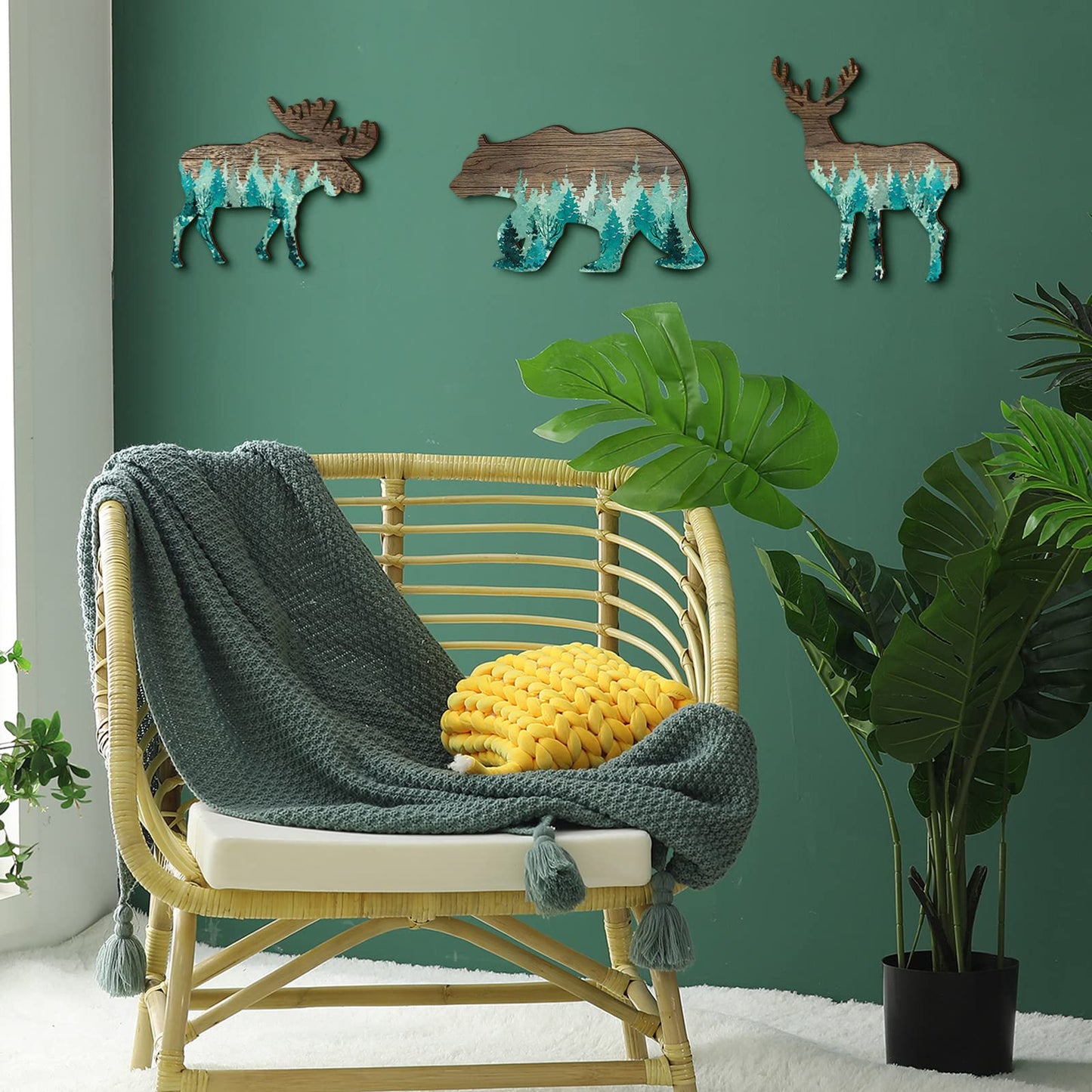 Newcotte Woodland Nursery Decor Bear Elk Wood Animal Cabin Wall Decor Trio Wildlife Hanging with Deer and Moose Rustic Woodland Animal Christmas Decorative Signs Set of 3