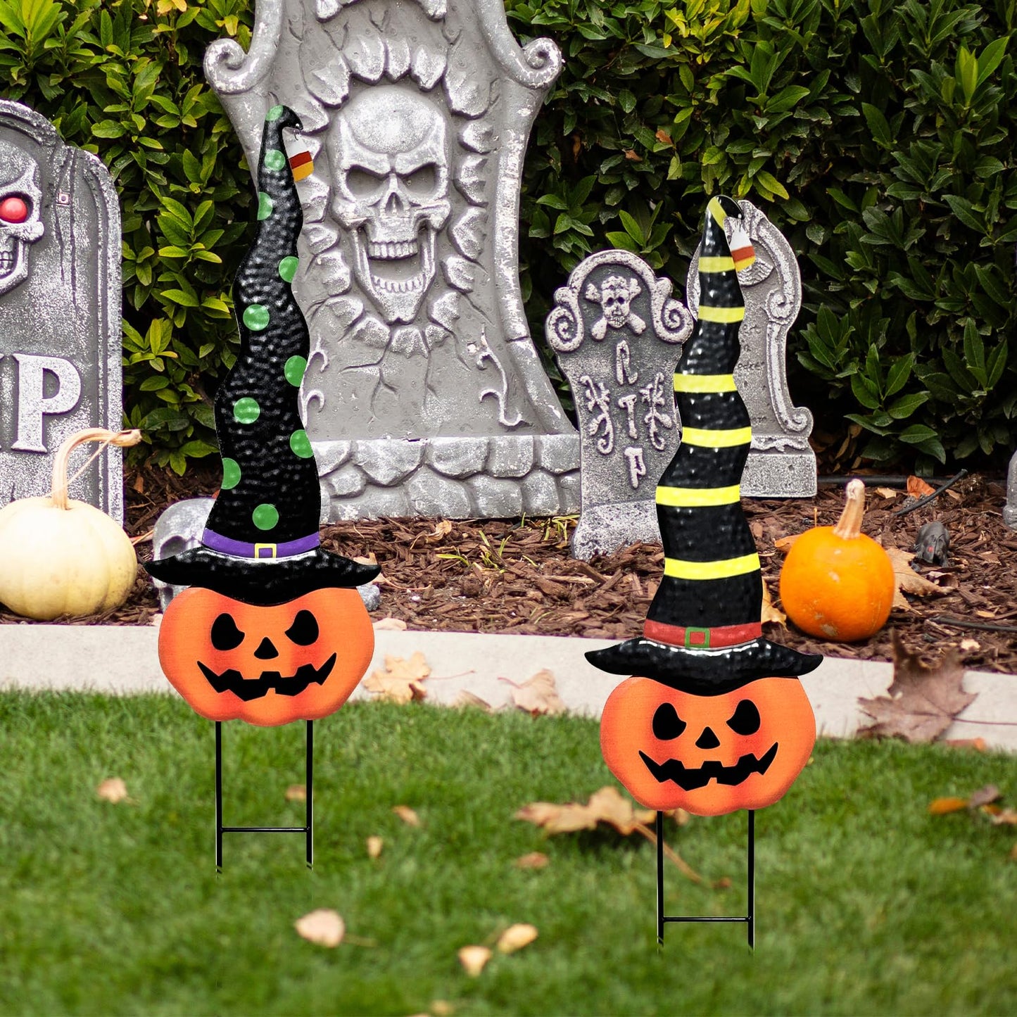 2 Pack Halloween/Thanksgiving Garden Decorations, Metal Jack-O-Lantern Yard Stakes with Witch Hats, Scary Yard Sign Outdoor Lawn Decor, Metal Pumpkin Art Garden Stake,Garden Sculpture Ornament