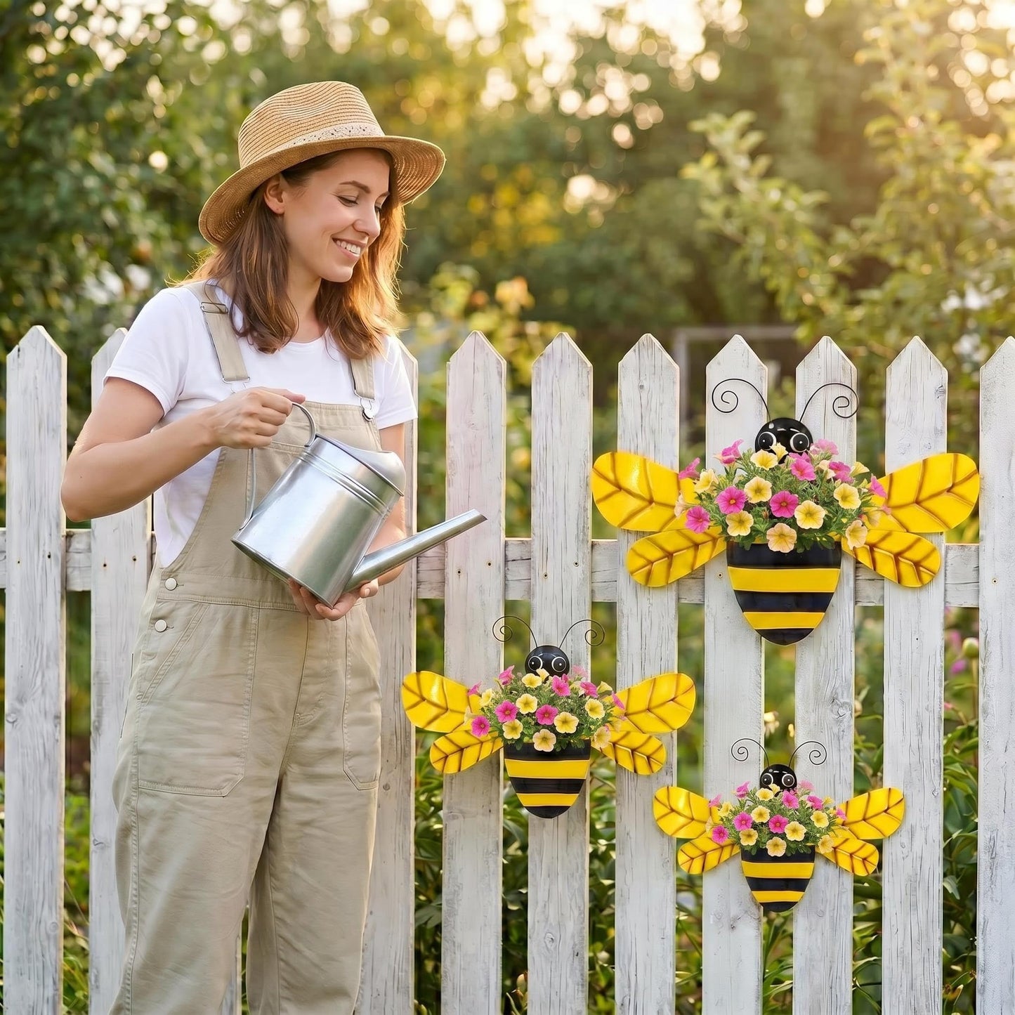 VinSees 3 Pcs 20 Inch Metal Bee Wall Pocket Planter, Rustic Decorative Wall Hanging Planter for Indoor & Outdoor, Flower Plant Pot for Garden Yard Patio Balcony & Fence, Black & Yellow, Set of 3