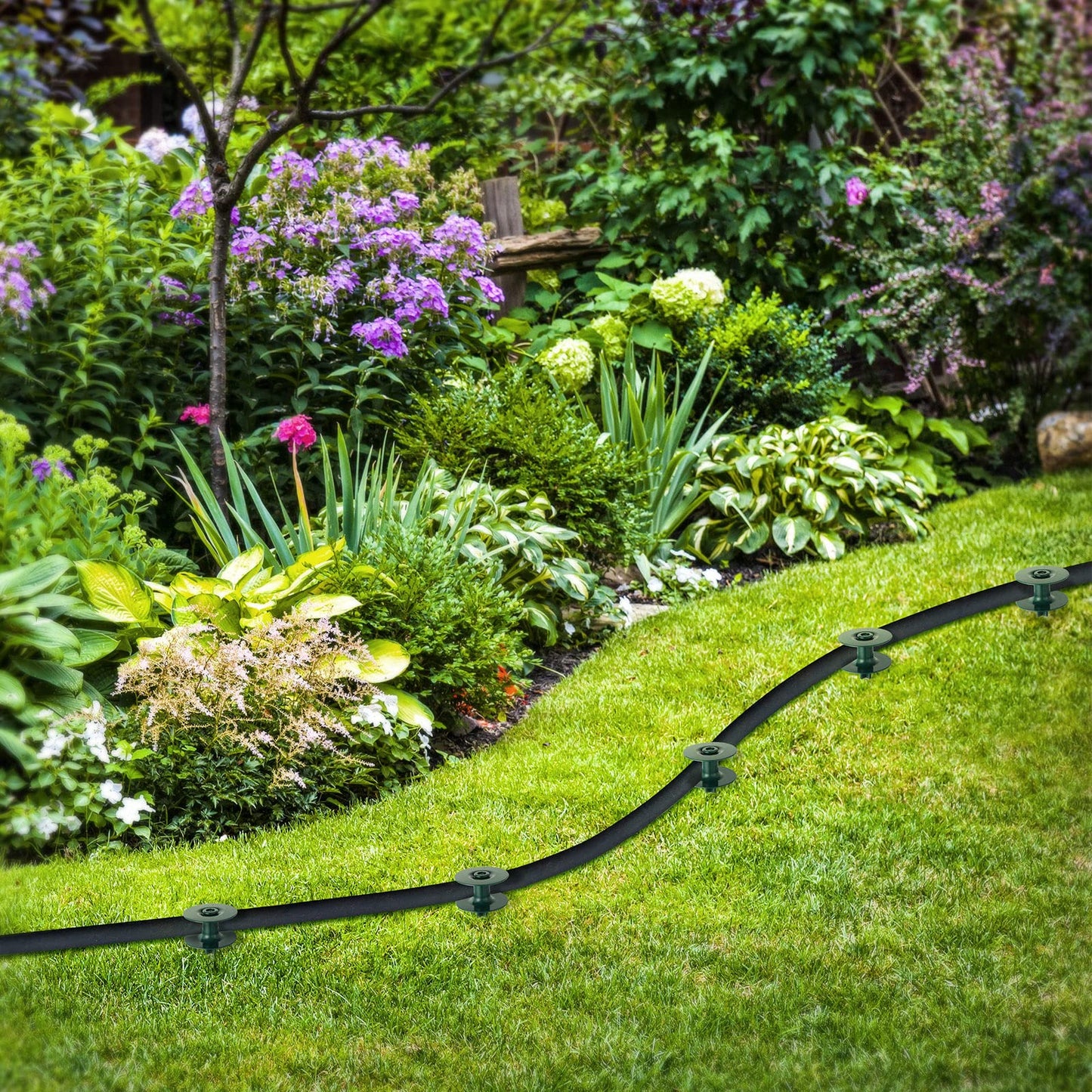 Chumia 10 Inch Garden Hose Guide Spike, Zinc Coated Rustproof Heavy Duty Metal Stake, Sturdy Top, Keeps Garden Hose Out of Flower Beds, Hose Guard for Yard Plant Protection(6 Pieces,Dark Green)
