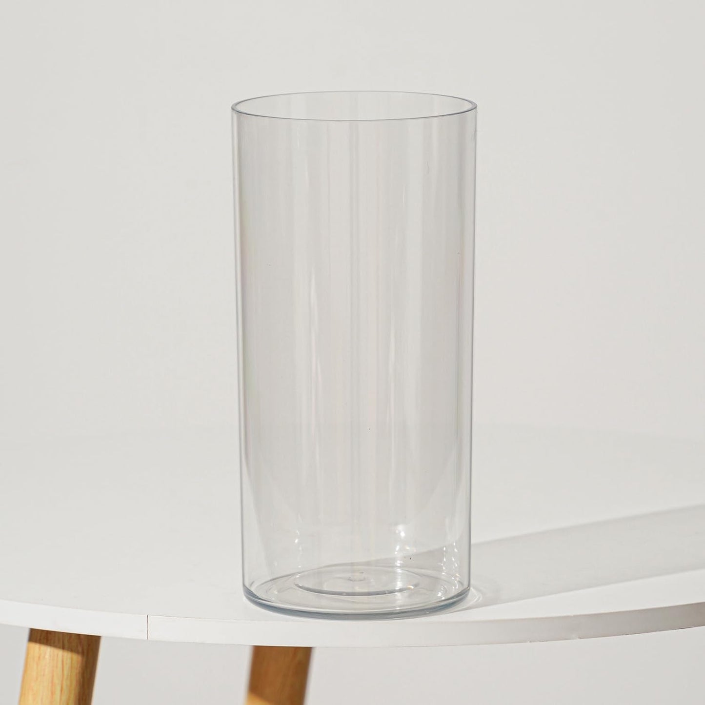 RosPynn Flower Vase Acrylic Cylinder,7.86" Tall Clear Vase for Centerpieces,Wedding Decorative,Home Décor, Non Breakable Plastic, 3.94" x 7.86" Tall Round - Clear