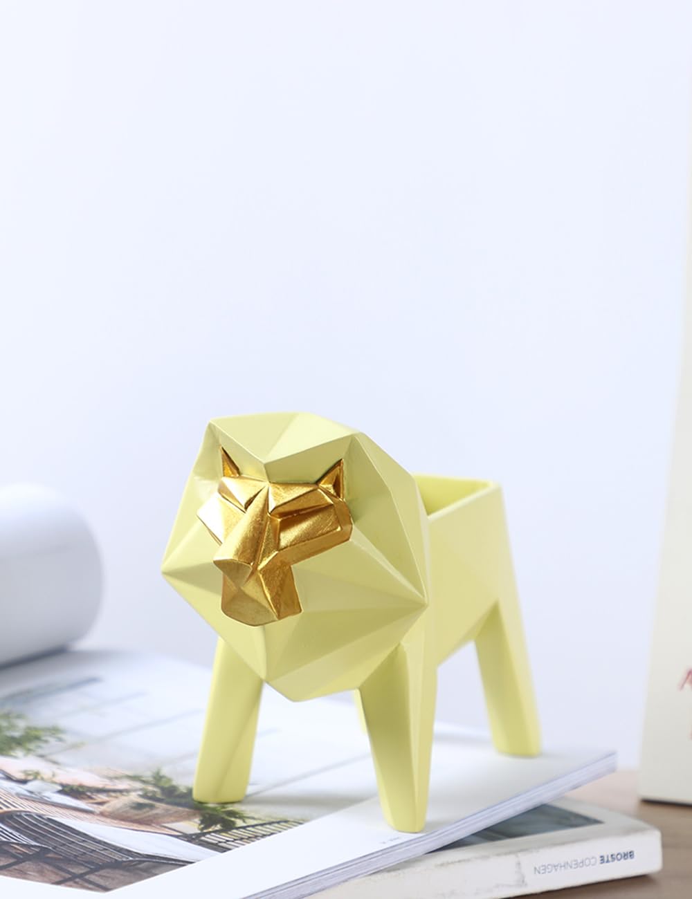 HAUCOZE Lion Statue Planter Succulent Pot Modern Animal Sculpture Home Decor Gift for Living Room Office 6.1 Inch