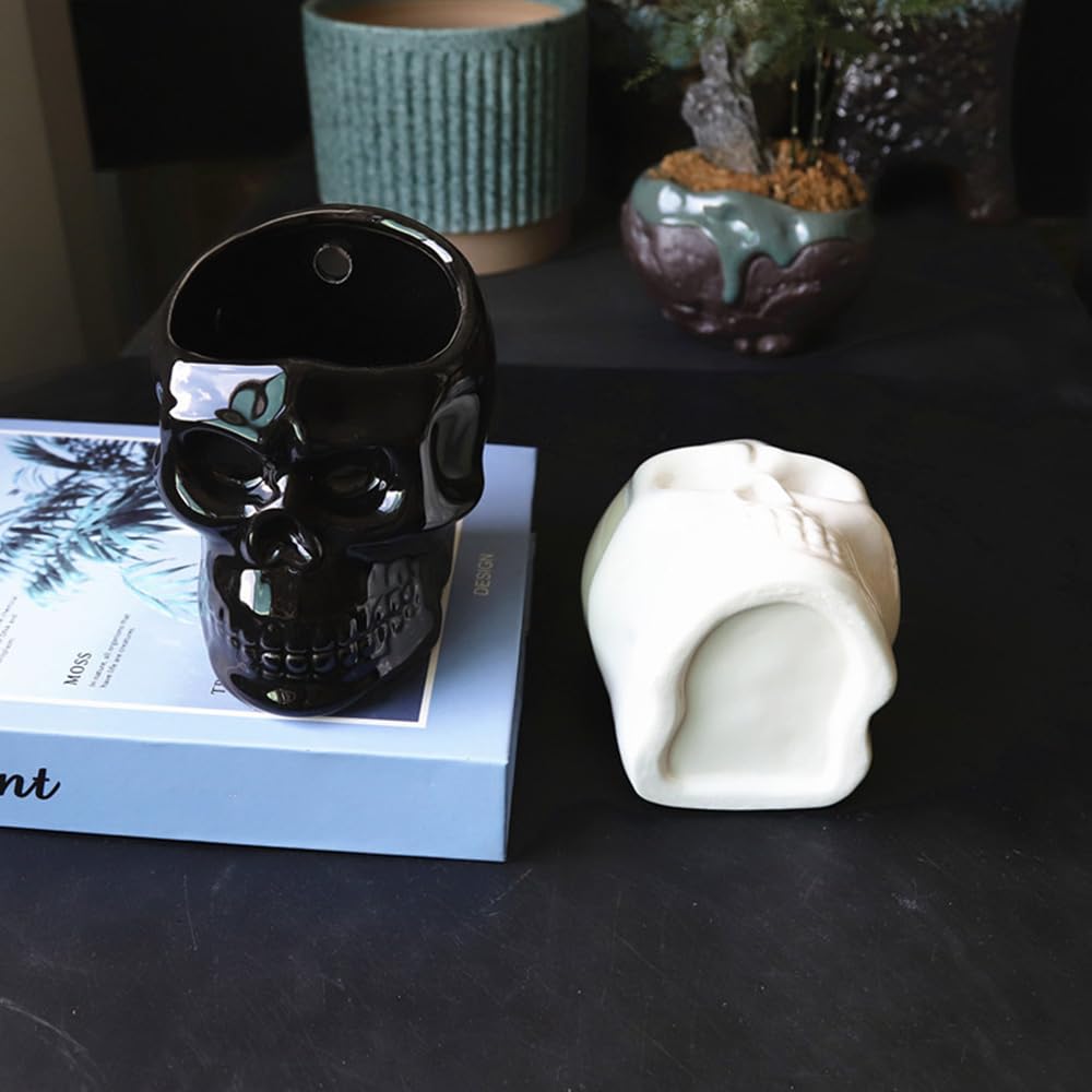 Vitbunana Skull-Shaped Toothbrush Holder, Skull Ceramic Small Storage Tube, Skull Pen Holder, Skull Succulent Flower Pot, Creative Decoration, Wall-Mounted Small Storage Tube (Black Skull)