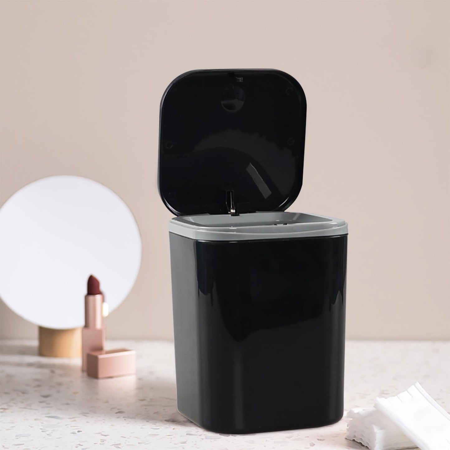 Julyeen 0.5 Gallon Mini Trash Can with Lid, Small Garbage Container Bin for Desktop, Tabletop, Coffee Table or Countertop (Black)