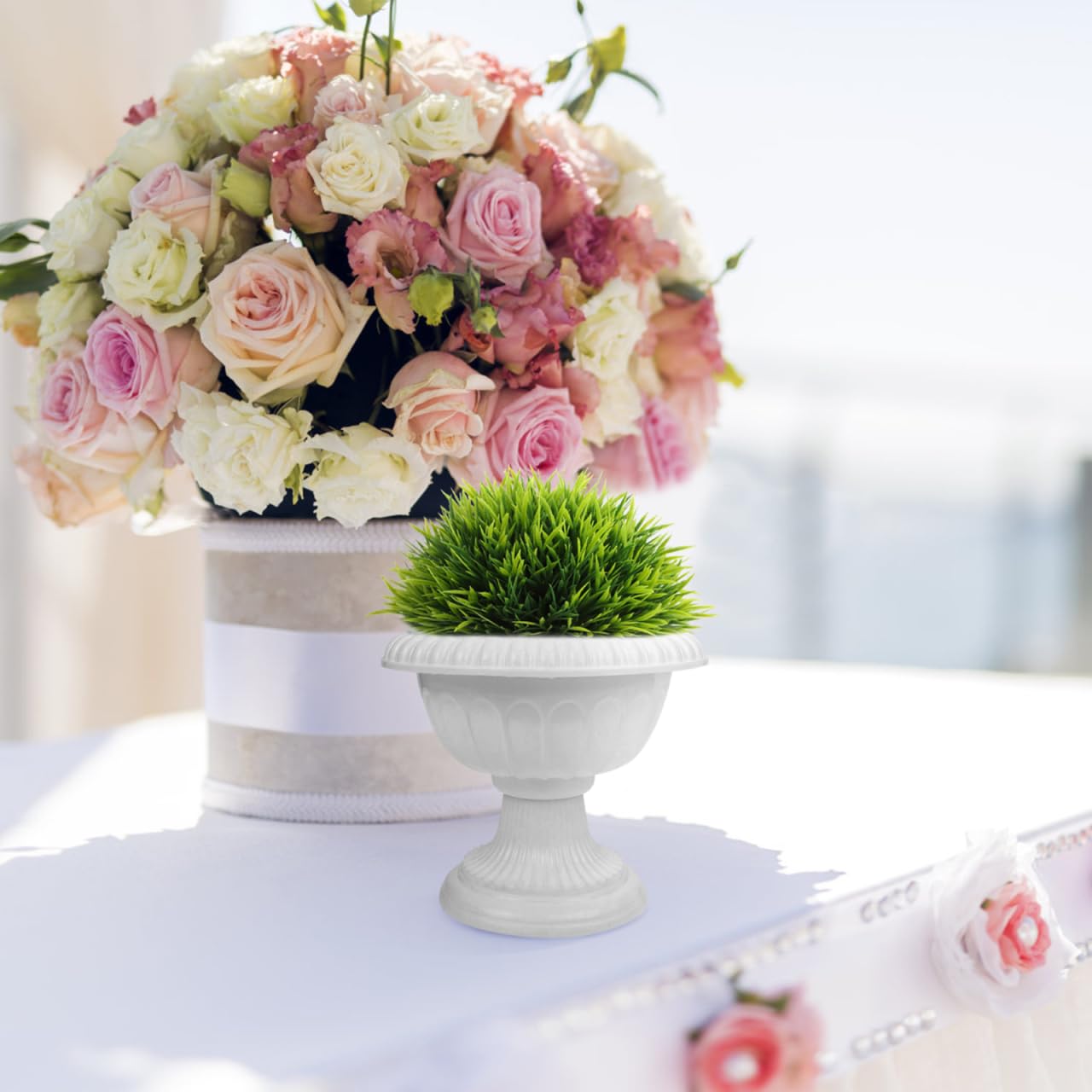 VOSAREA 4pcs White Urn Planter Plastic Pedestal Flower Vases Plant Pot Roman Flower Pot for Wedding Centerpieces Yard Garden Porch Front Door