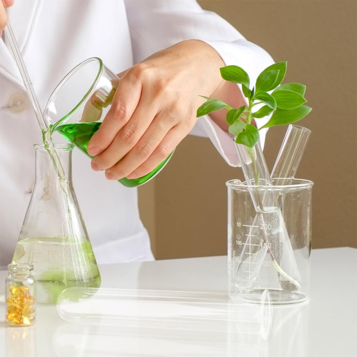 KALLORY 4pcs Glass Test Tube Vases 2.5x3x18cm Borosilicate Glass Plant Propagation Holder Hydroponic Flower Tubes Desktop Terrarium Set for Home Garden Decoration