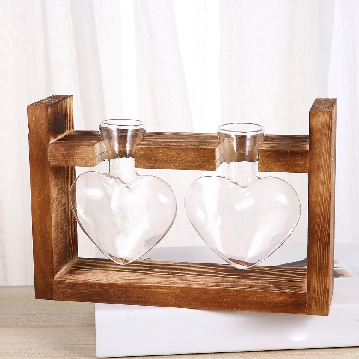 BESPORTBLE 2Pcs Heart-Shaped Glass Hydroponic Containers with Retro Wooden Rack Temperature-Resistant Terrarium Vases for Tulips Roses and Green Plants Decorative Flower Holders for Home and