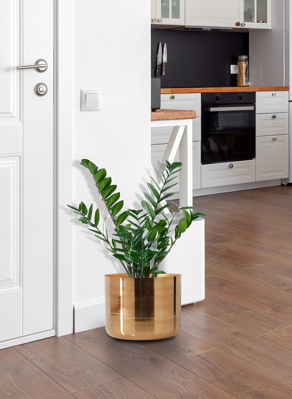 Serene Spaces Living Gold-Finish Metal Indoor Vase, Round Cachepot for Potted Plants, No Drainage Hole, Elegant Floor Planter for Living Room, Office, Kitchen, Wedding, Party, 11" Dia & 9" Tall