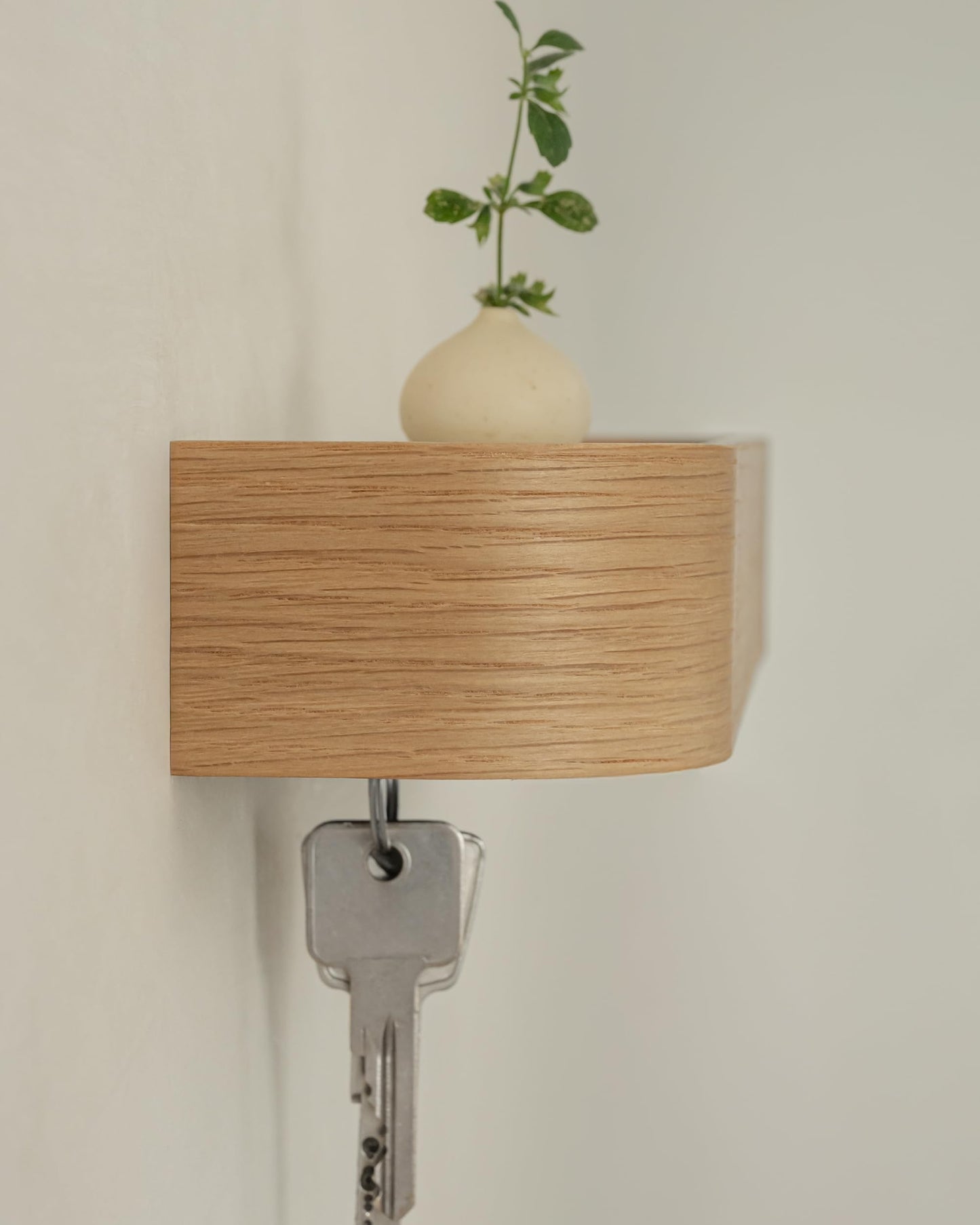 Kazai. Key Holder 'Toke' | Minimalist Key Hook Design from Berlin | Modern Key Holder Wall Mount with Wooden Shelf | Key Rack for Wall as Entryway Organizer | Oak