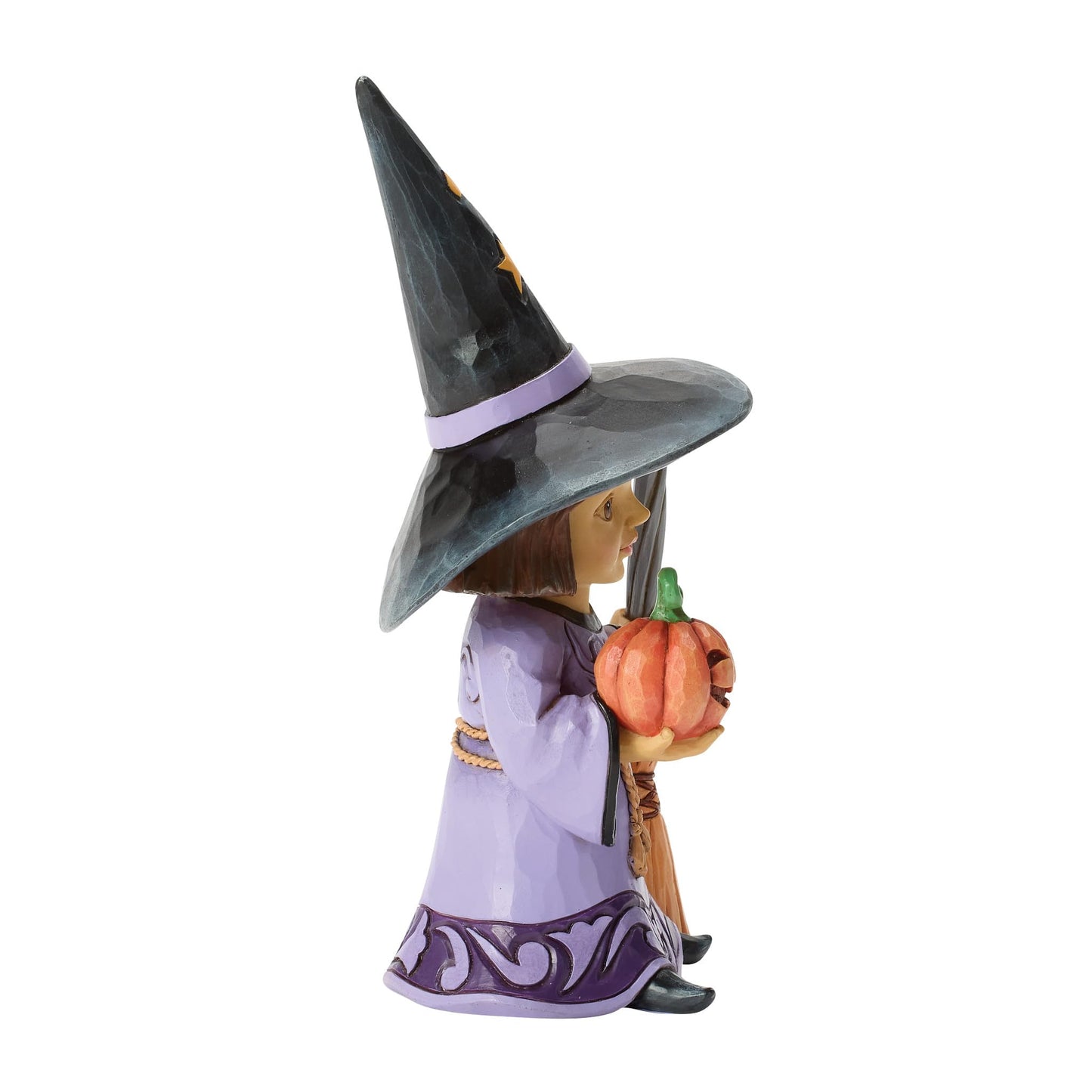 Enesco Jim Shore Heartwood Creek Halloween Witch Holding a Pumpkin and Broom Figurine, 6.3 Inch, Multicolor