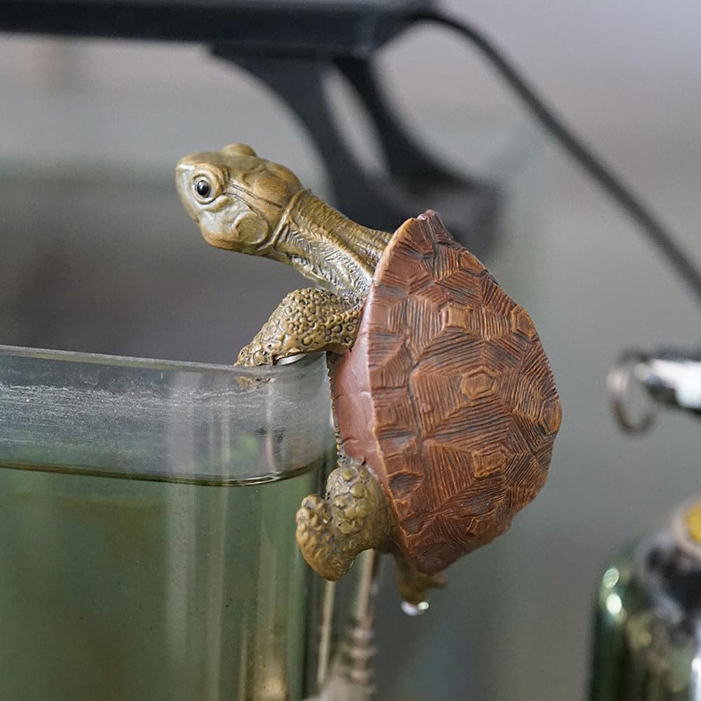 Dysocrac Resin Turtle Pot Hanger & Aquarium Ornament—Edge-Perching Turtle for Planters, Terrariums & Fish Tanks, Realistic Hand-Painted Resin Figurine, Indoor/Outdoor Planter Accent (Medium)