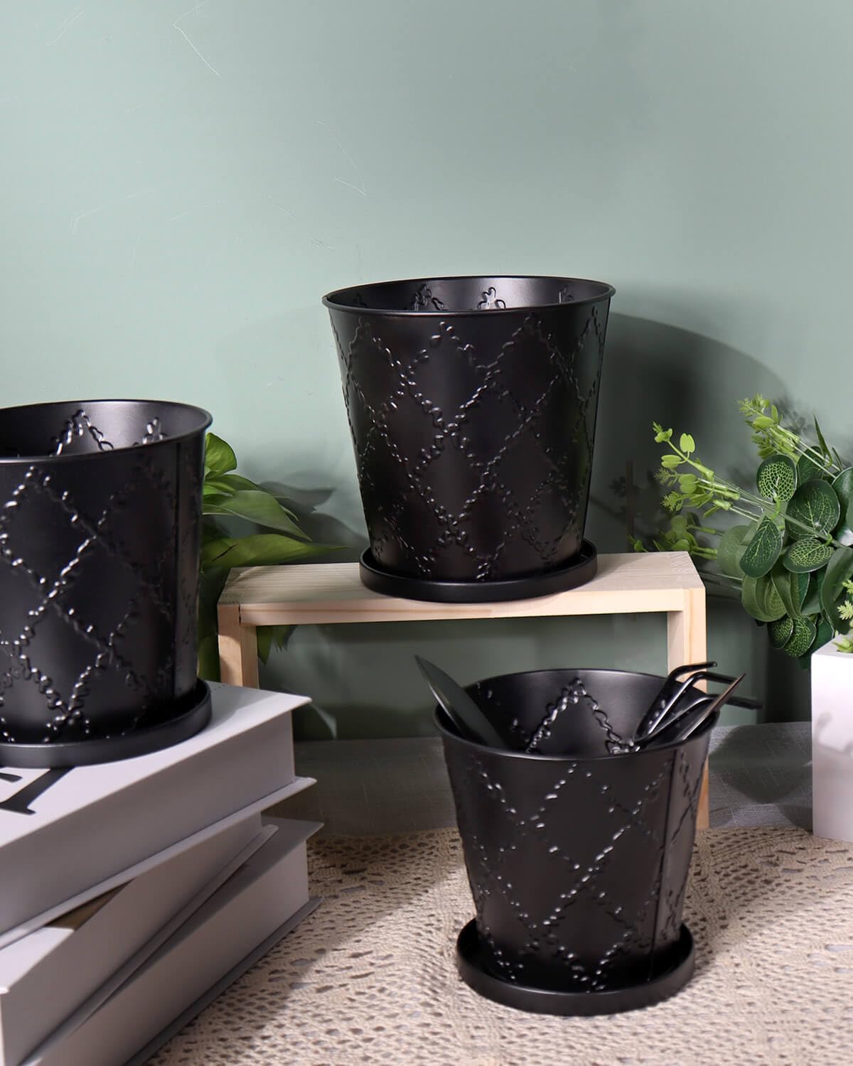 vensovo Black Galvanized Planters - 3 Pack Metal Pot with Drainage & Saucers – Rustic Tin Herb Pots for Indoor/Outdoor Plants – Farmhouse Flower Buckets for Wedding or Home Decor
