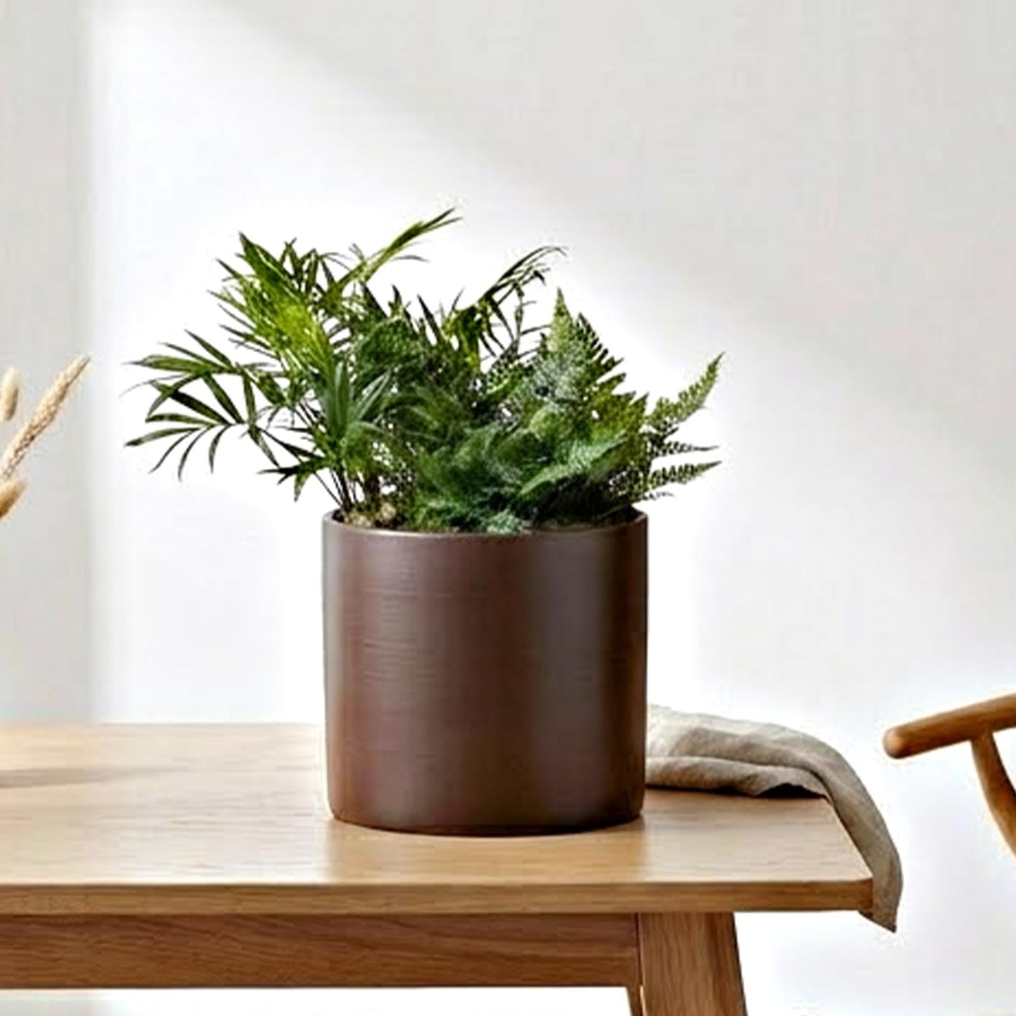 Rioneta Coffee Metal Plant Pot with Drainage Hole,7 Inch Mid Century Modern Small Pot Indoor Outdoor Planters for Succulents, Flowers & Home Decor Gift Window Living Room Bedroom