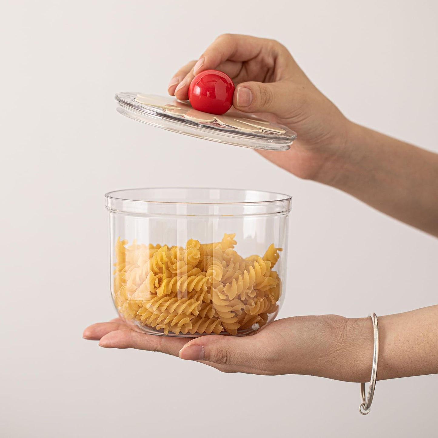 DLRDLR 30oz Plastic Candy Dish with Airtight Lid for Office Desk, Clear Food Storage jar for cookies, Snacks, Pantry Organization