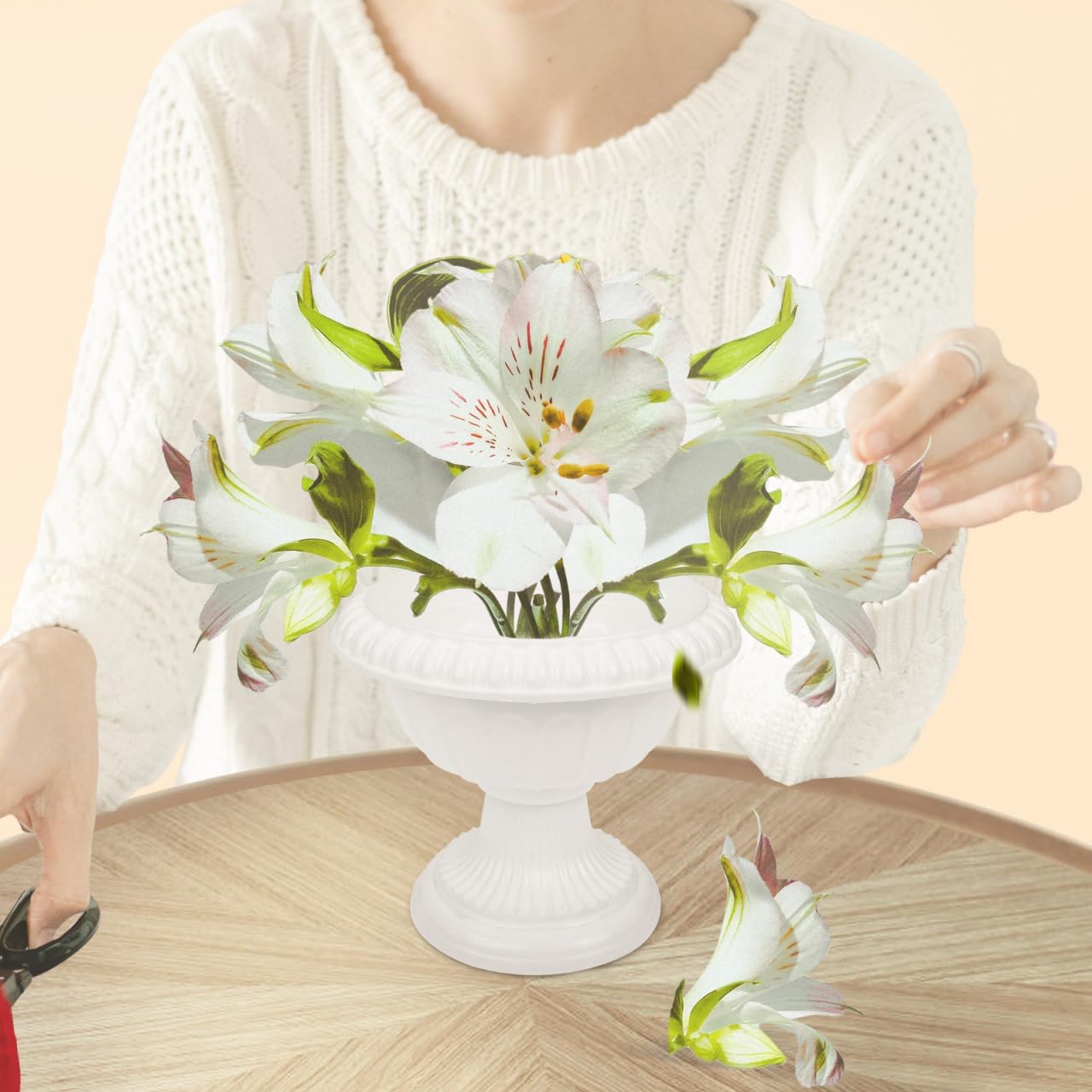 BESPORTBLE Roman Flower Pot: Decorative Plastic Flower Pots Roman Plant Containers Small White Urn Planters for Wedding Centerpiece Home Balcony Decor, 6.24 * 5.5inch