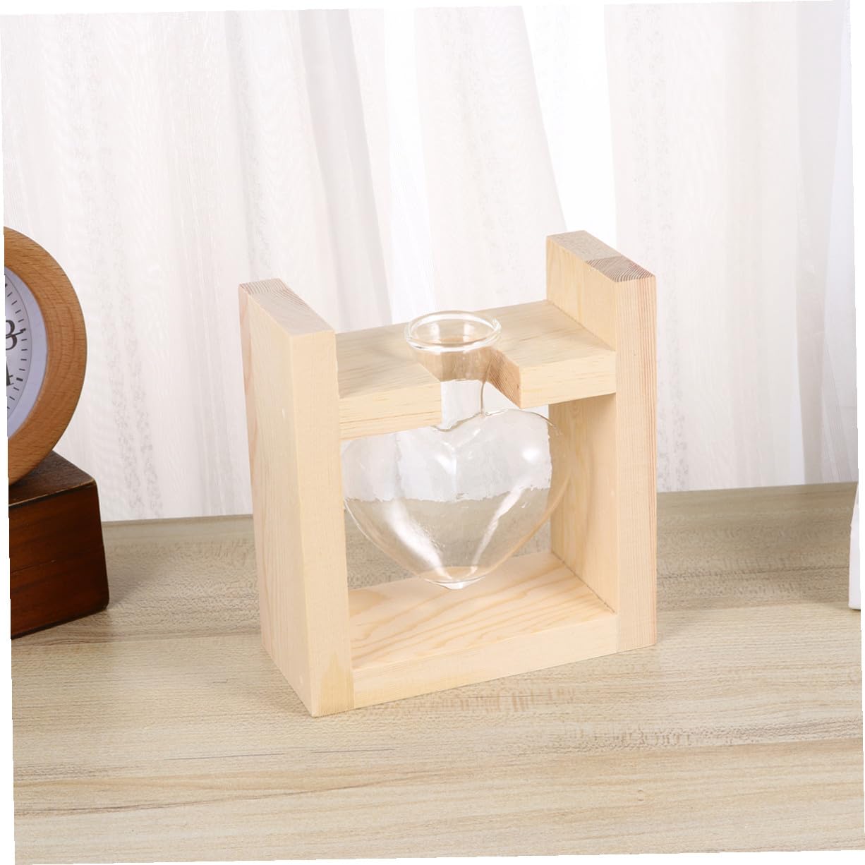 CONGARTENO Heart Vase Hydroponics Planter with Wooden Rack Glass Flower Container for Indoor Greenery Temperature-Resistant Glass Terrarium for Tulips Roses and Branches Decorative Plant
