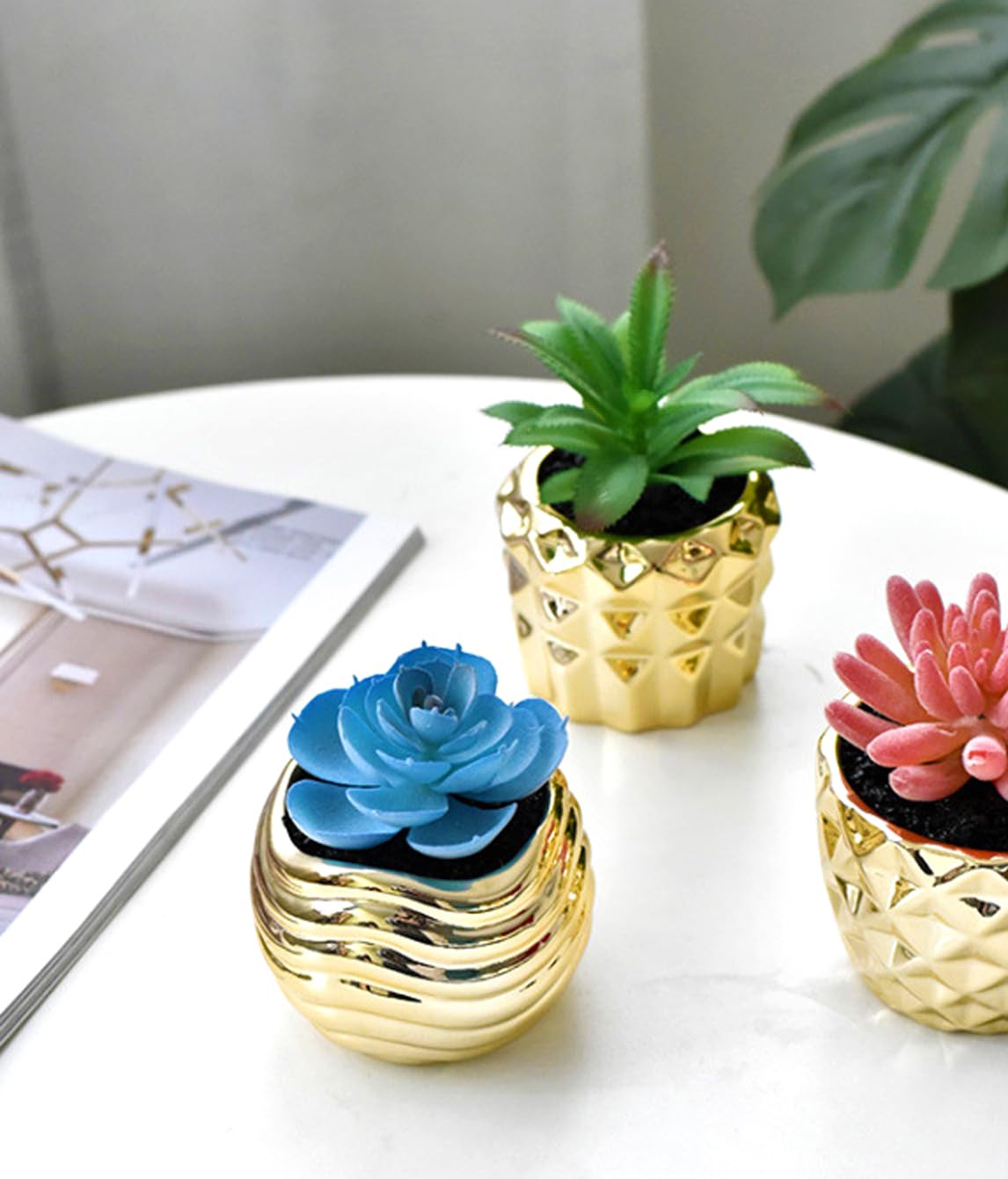 ROSE CREATE 4pcs 3.5 Inches Gold Mini Succulent Ceramic Pots Holder with 4pcs Bamboo Trays, Small Simple Golden Porcelain Plant Cactus Flower Holder Decorative Planters, Plants Not Included