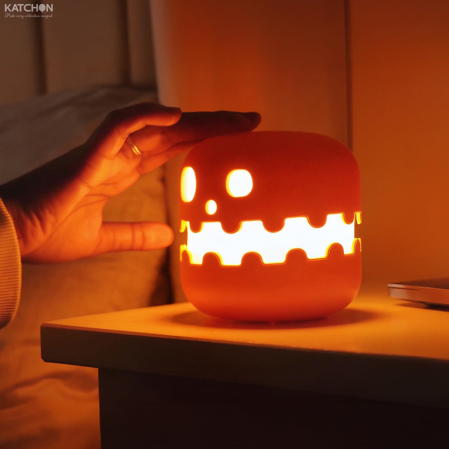 KatchOn, Halloween Pumpkin Lantern- 4 Inch | Trick or Treat Toys Lamp for Halloween Decor | Pumpkin Light Up for Party Favors