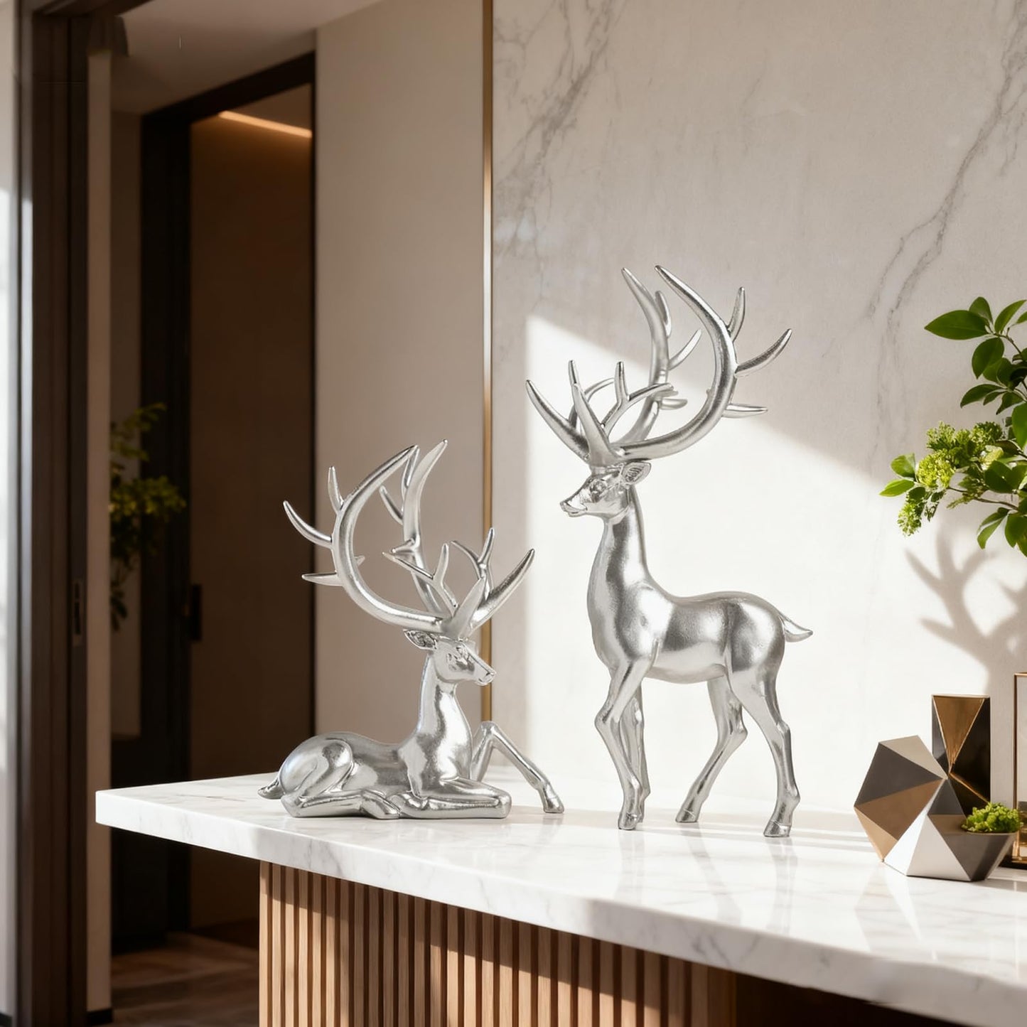 Zensounding 2PCS Christmas Reindeer Resin Sculptures Deer Ornaments Reindeer Statues Light Luxury Casual Shape Suitable for Indoor or Outdoor Country Style Christmas Home Decoration (Silver)