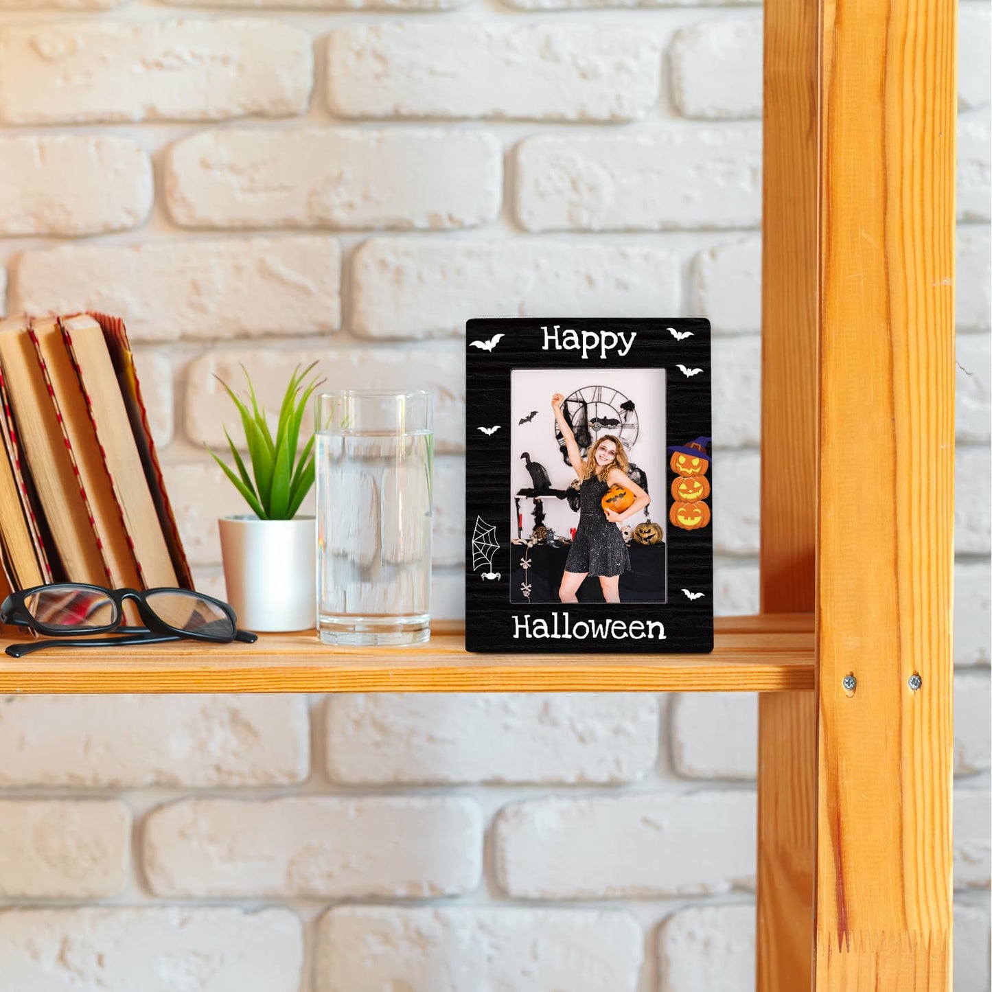 DUXMNAMG Happy Halloween 4x6 Picture Frame, Spooky Gothic Pumpkin Bat Photo Frame, Autumn Fall Halloween Gifts for Kids Women Men, Black Gothic Spooky Photo Frames for Desk Shelf Decor