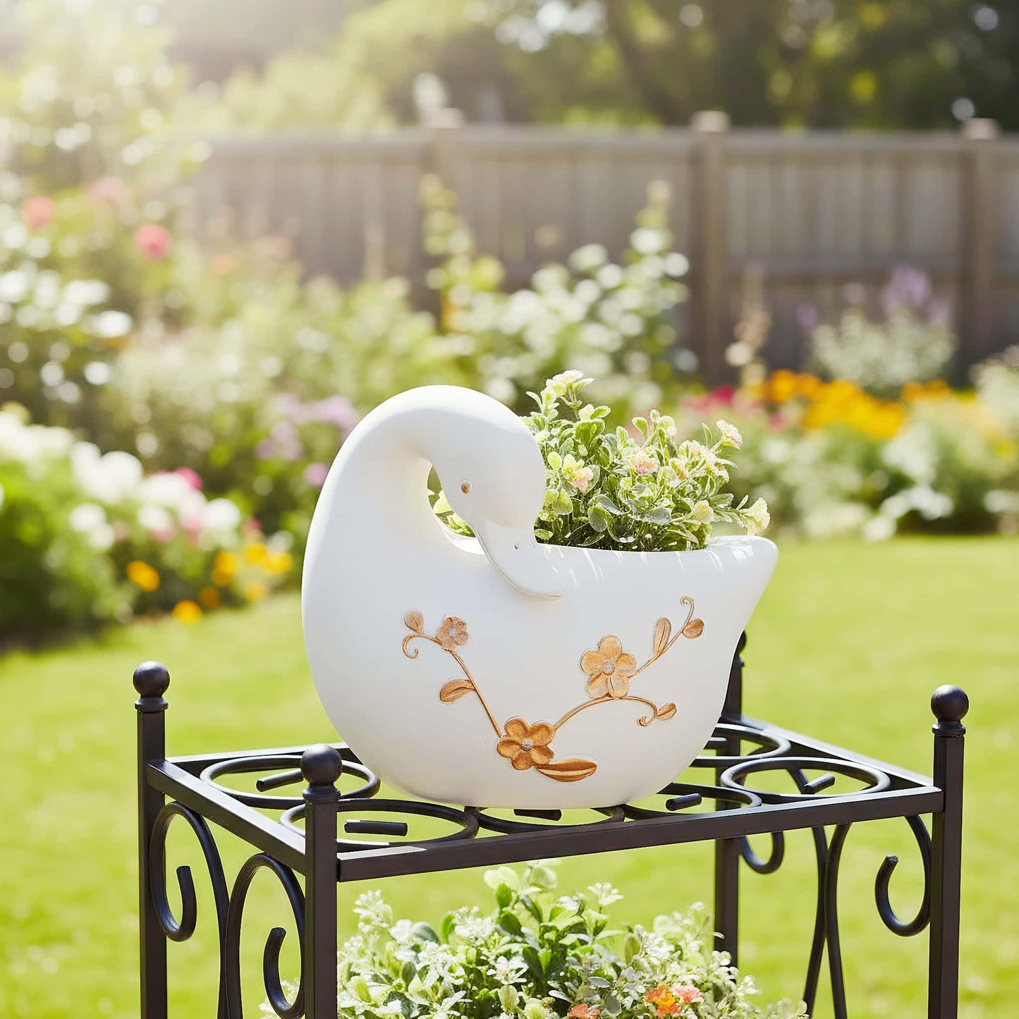 Euiroet Swan Flower Pot - Unique Resin Sculpture, Enchanting Decorative Garden Planter, Elegant Swan Vase for Succulents & Air Plants, Indoor/Outdoor Use, Durable & Whimsical Design (White)