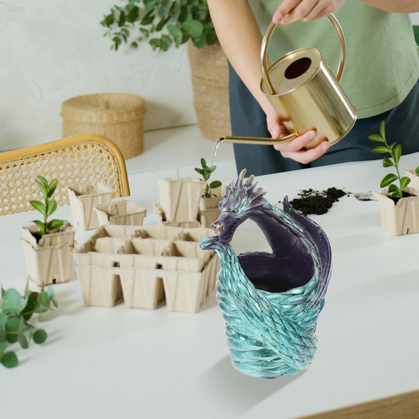 HANABASS Dragon-Shaped Resin Planter for Succulents Small Plants Decorative Pot for Home Office Desktop Garden Decoration 3.15X4.72X3.15 Inches
