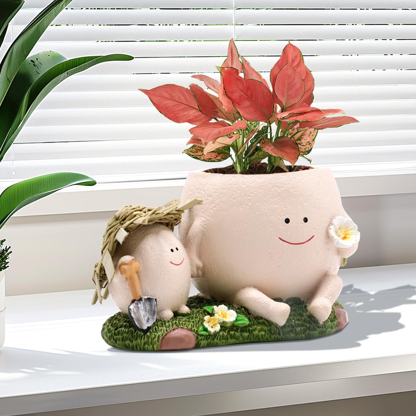 Toparad Smily Face Planter Pot Cute Resin Flower Head Planters for Indoor Outdoor Whimsical Succulent Pots for String of Pearls Plant Live Gift IdeaI for Mother and Appreciation Christmas