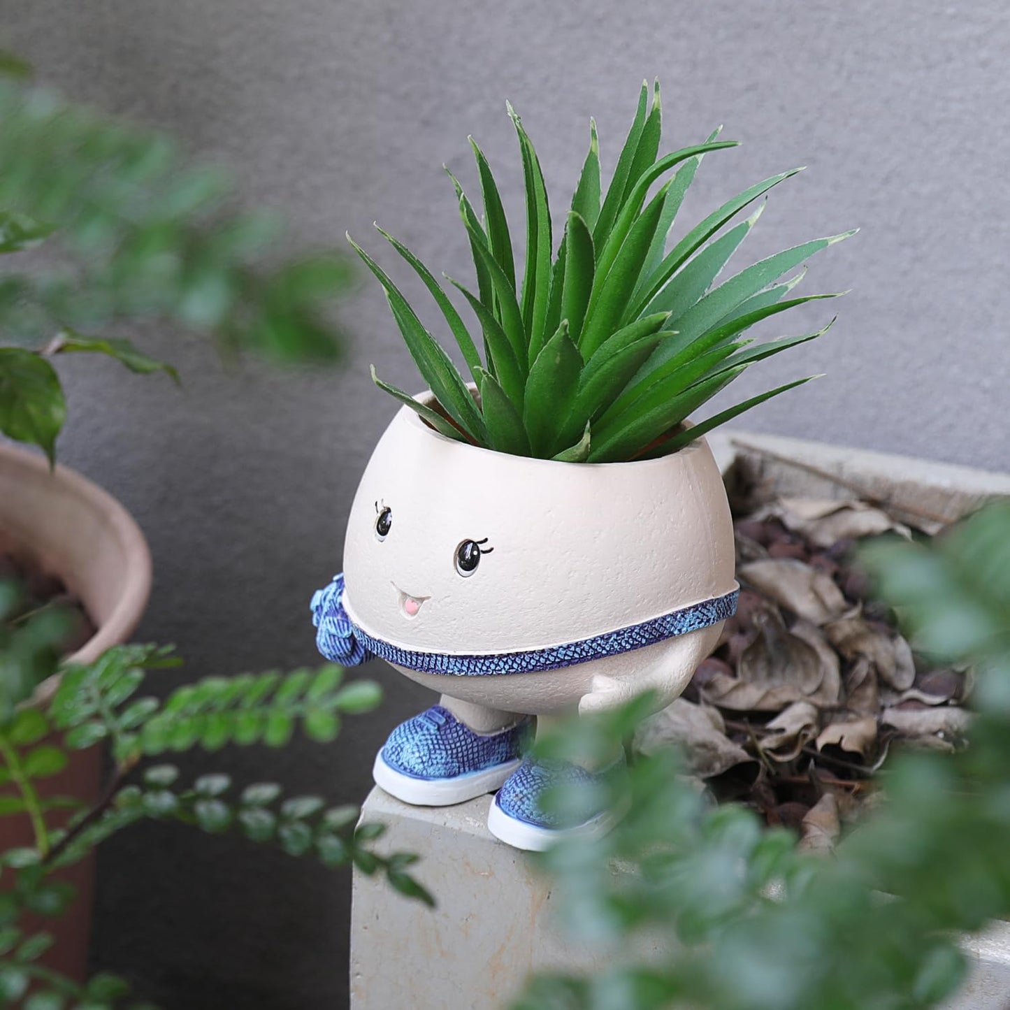 UMESONG Smily Face Planter Pot with Cute Bag Resin Head Planters for String of Pearls Plant Live Unique Succulent Pots with Drainage Hole for Indoor Outdoor Plants Gift IdeaI for Mother Day