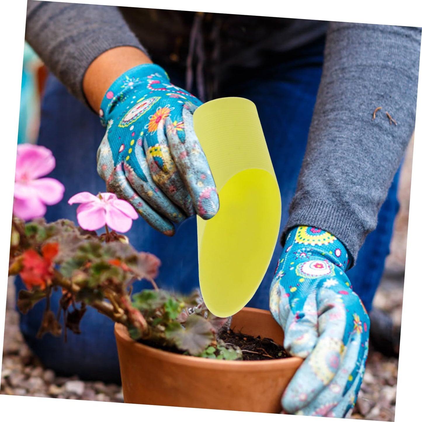 SUPVOX Bonsai Scoop 5pcs Plastic Plant Scoops Mini Garden Shovel Easy Cleaning Great for Potting Bonsai Mulch Random Color