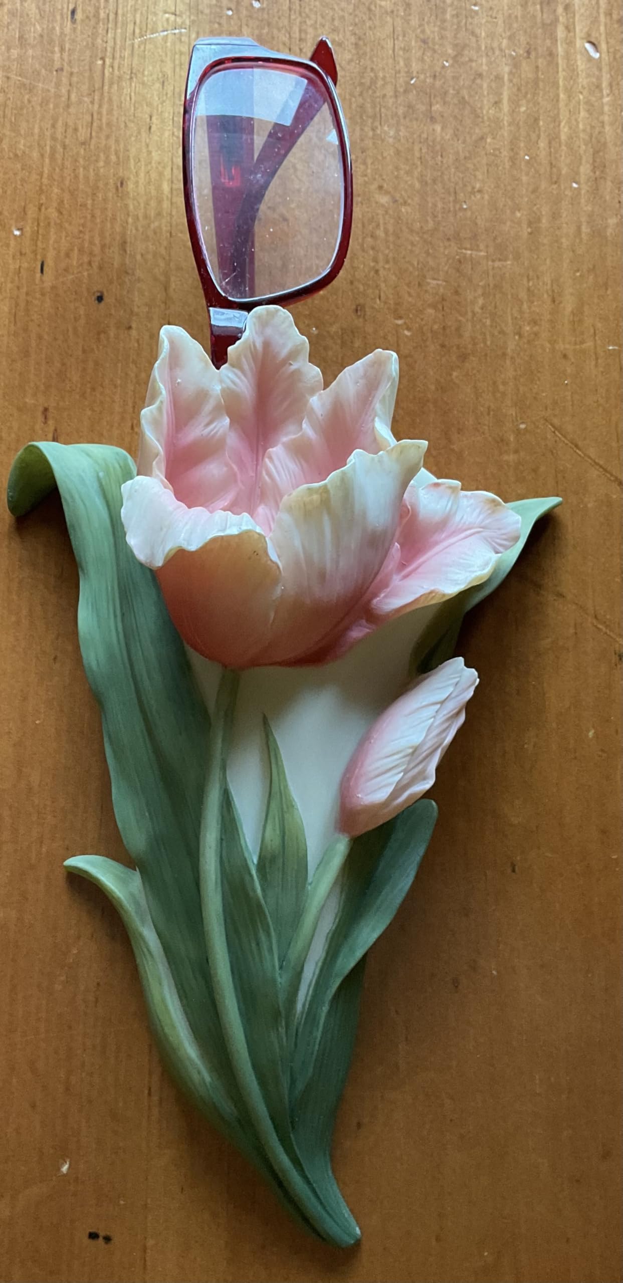 Pink Tulip Wall Vase Planter, Hand-Painted Bonded Marble, 7 x 3.5 Inch, Waterproof Pot, Indoor Floral Sculpture, Flat Wall Mounted Vase for Flowers Caddy for Glasses or Rosary from SassyXpressions