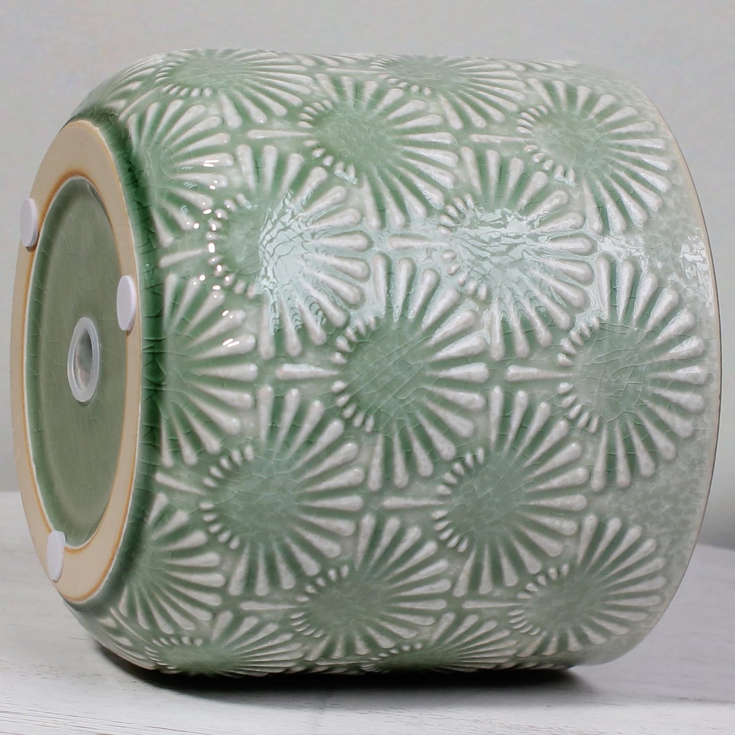 Xiaan Jiaju Boho Embossed Ceramic Flower Pot, 6.7 Inch Contemporary Pots for Indoor Plants, Scandinavian Decorative Glazed Planter with Fan Pattern, Mint Green