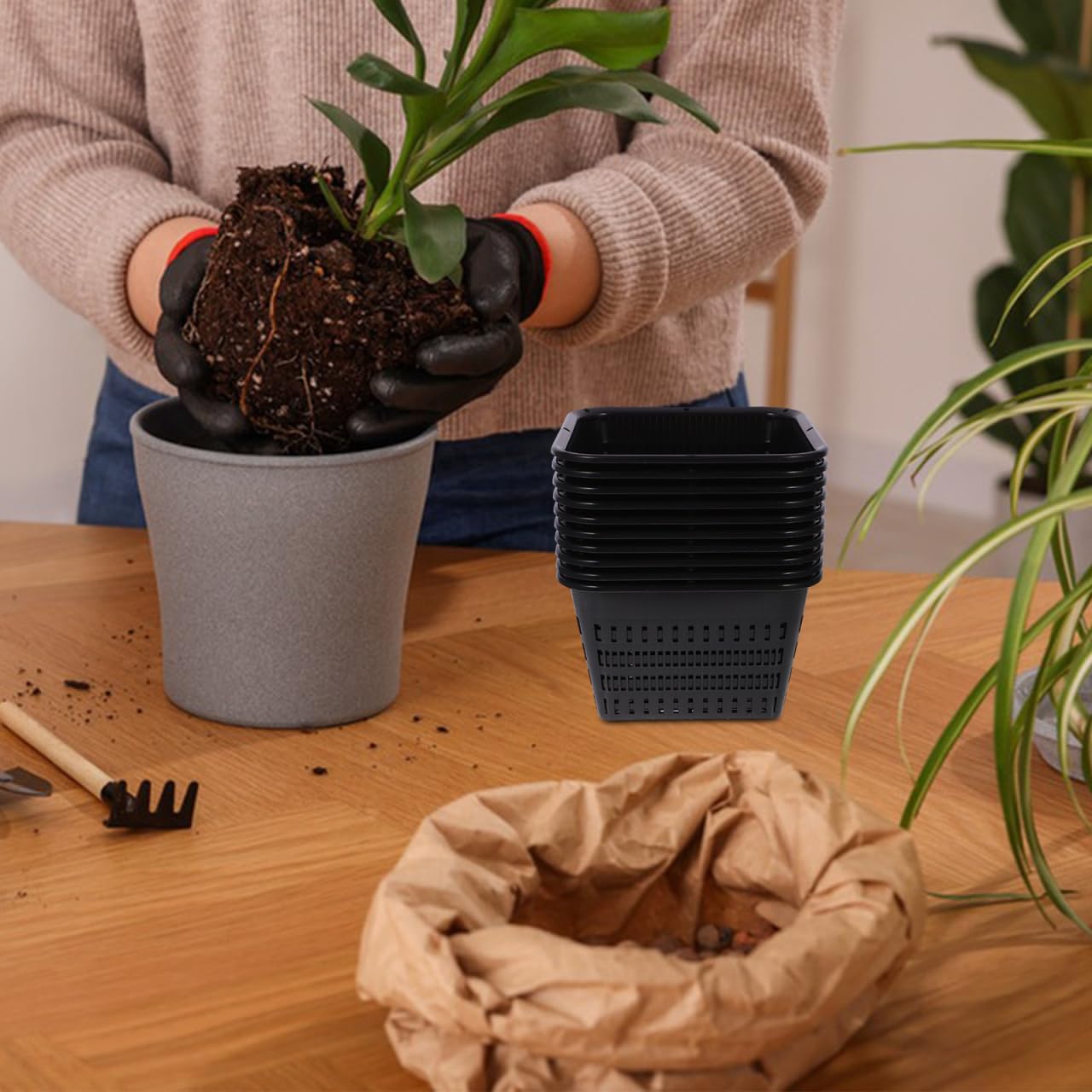UPKOCH 10 Pack Square Net Pots for Hydroponics, Thick Plastic Orchid Pots with Holes, Black Mesh Slotted Cups for Pond Plant Drainage