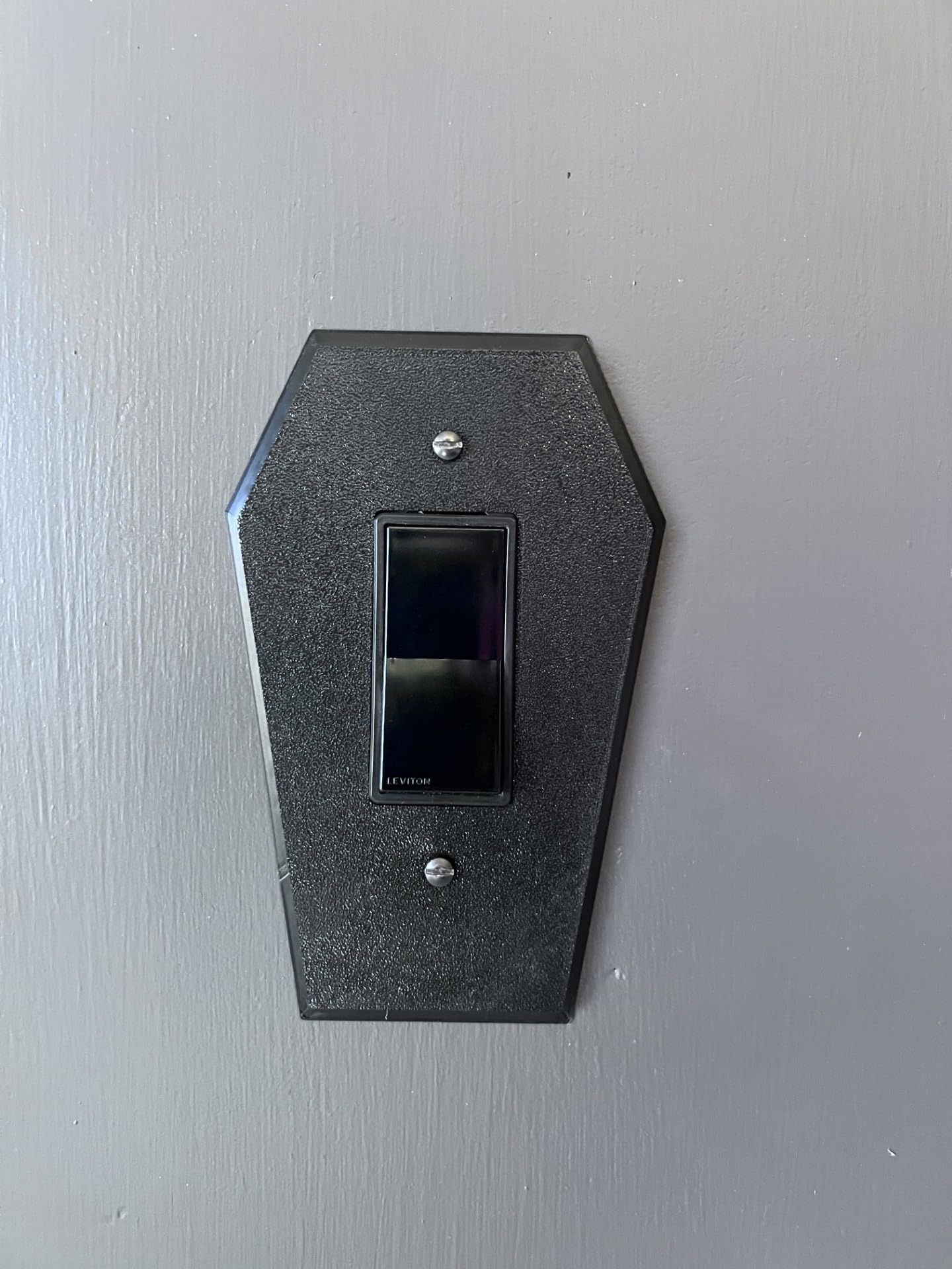 The Grey House Gothic Coffin Shaped Light Switch Cover Halloween Decor (Single Rocker Light Switch Cover), Black
