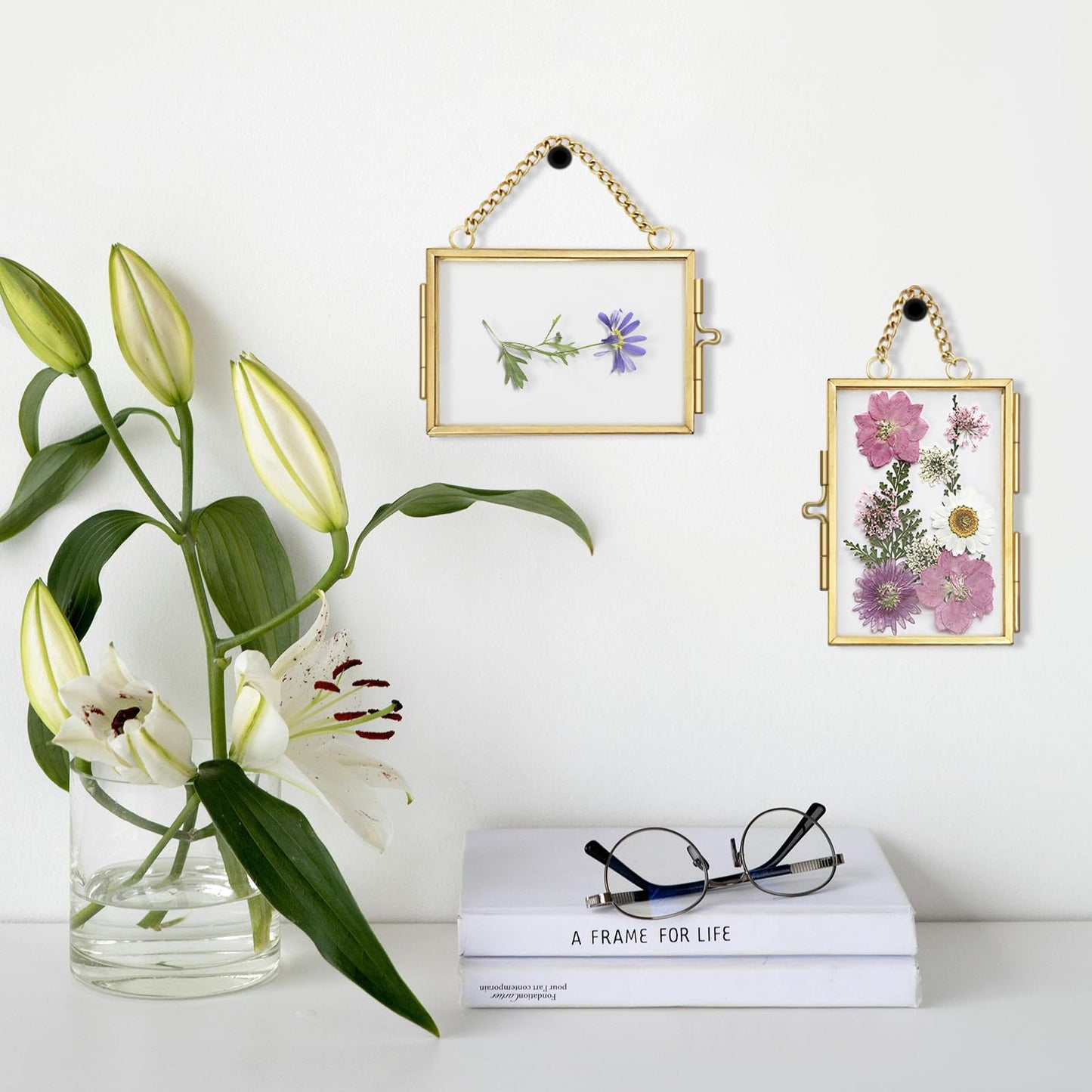 4Pcs Double Glass Frame for Pressed Flowers, 2x3 inch Picture Frame Mini Brass Wall Hanging Photo Floating Frame with Chain for Plant Specimen Artwork Display Home Wall Decor (Gold, Horizontal)