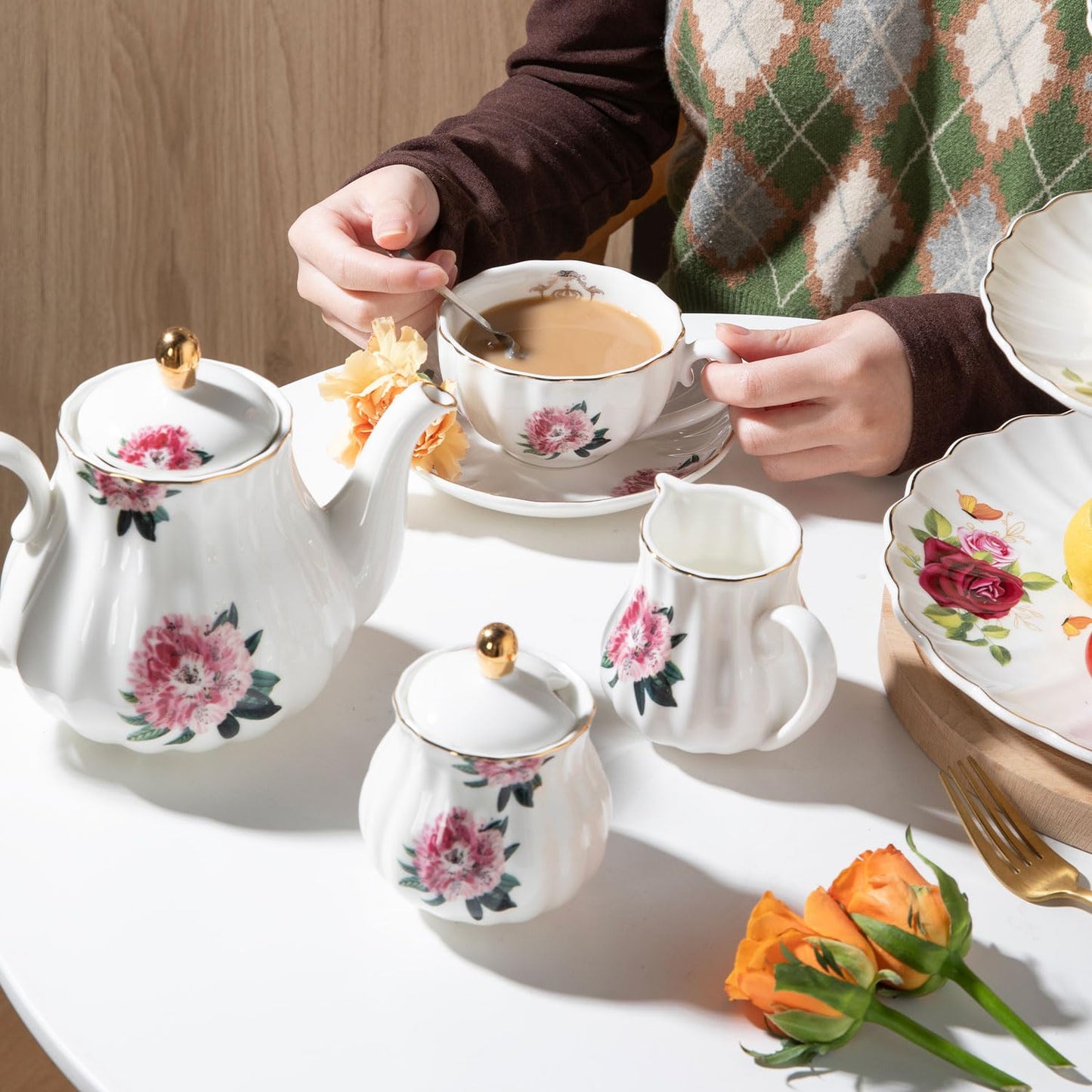 Sweejar Porcelain Tea Sets British Royal Series, 8 OZ Cups & Saucer Service for 6, with Teapot Sugar Bowl Cream Pitcher Teaspoons and Tea Strainer, Suitable for High Tea, Wedding, Party