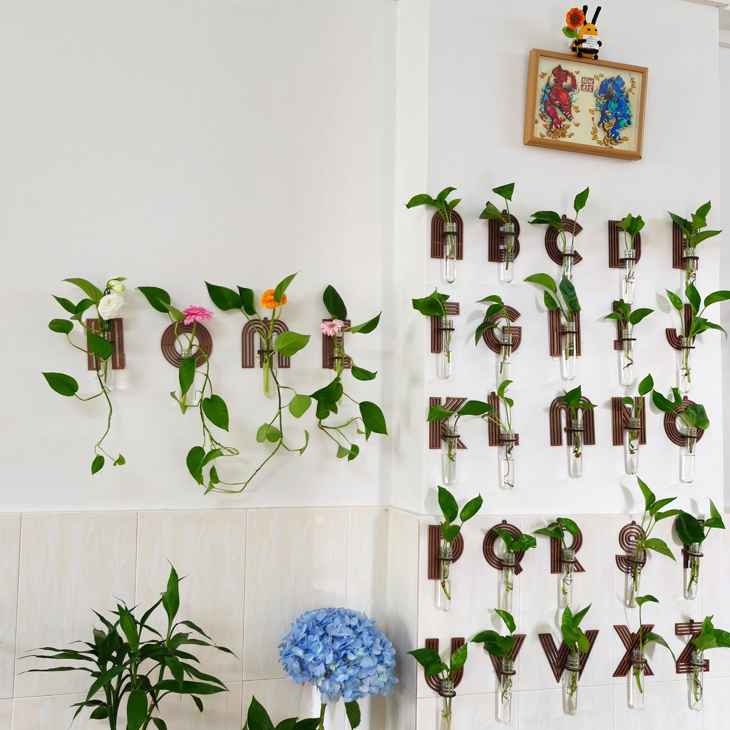 Home Letter Wall Propagation Planters Test Tubes Wall Decor for Hanging Plants Clear Water Plant Vase Brown Wood Water Propagation Station 4 Pack