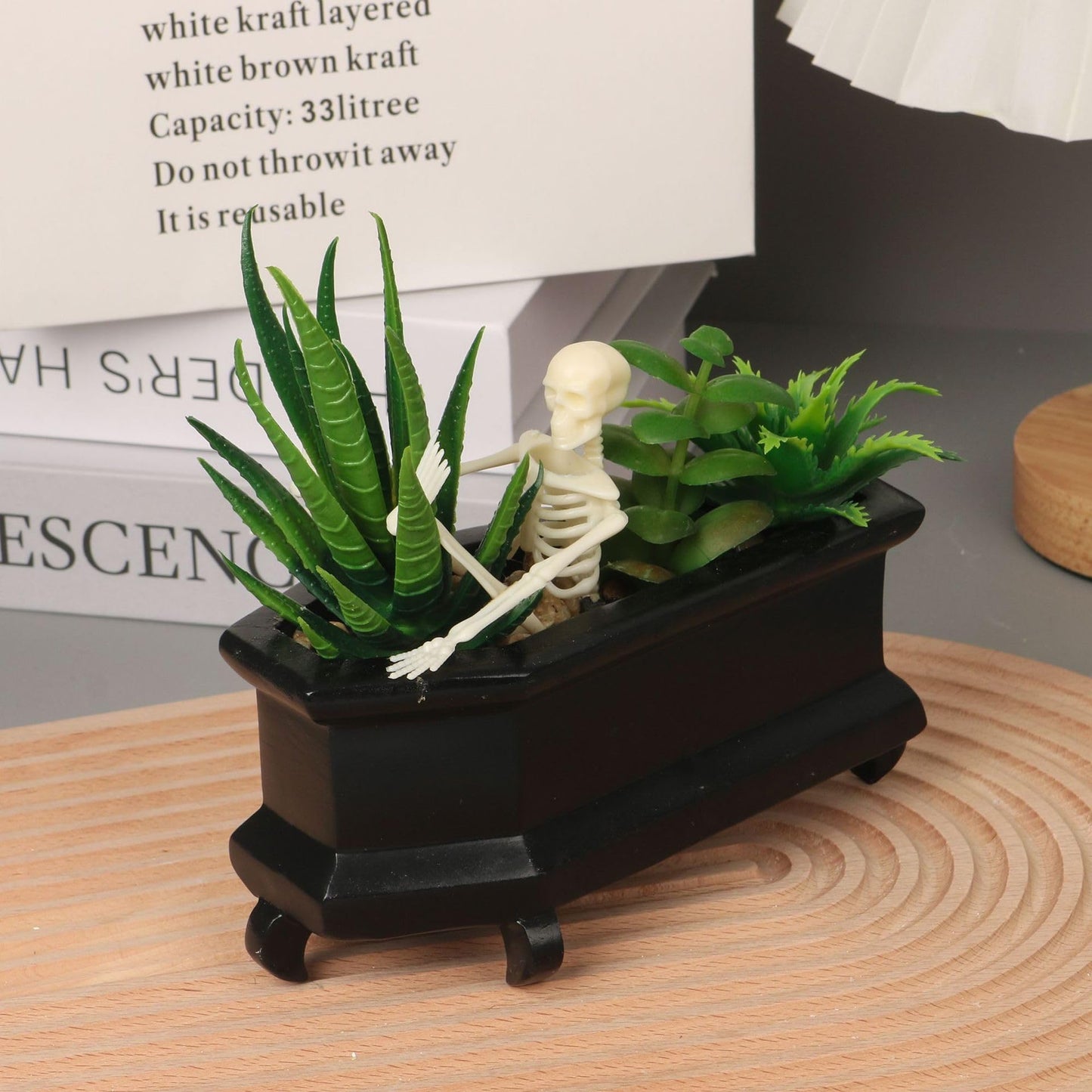 Fecovanti Halloween Style Mini Coffin Planter, Outdoor Succulent Pot, Indoor Resin Flower Pot with Drainage Holes, Desk Goth Decor