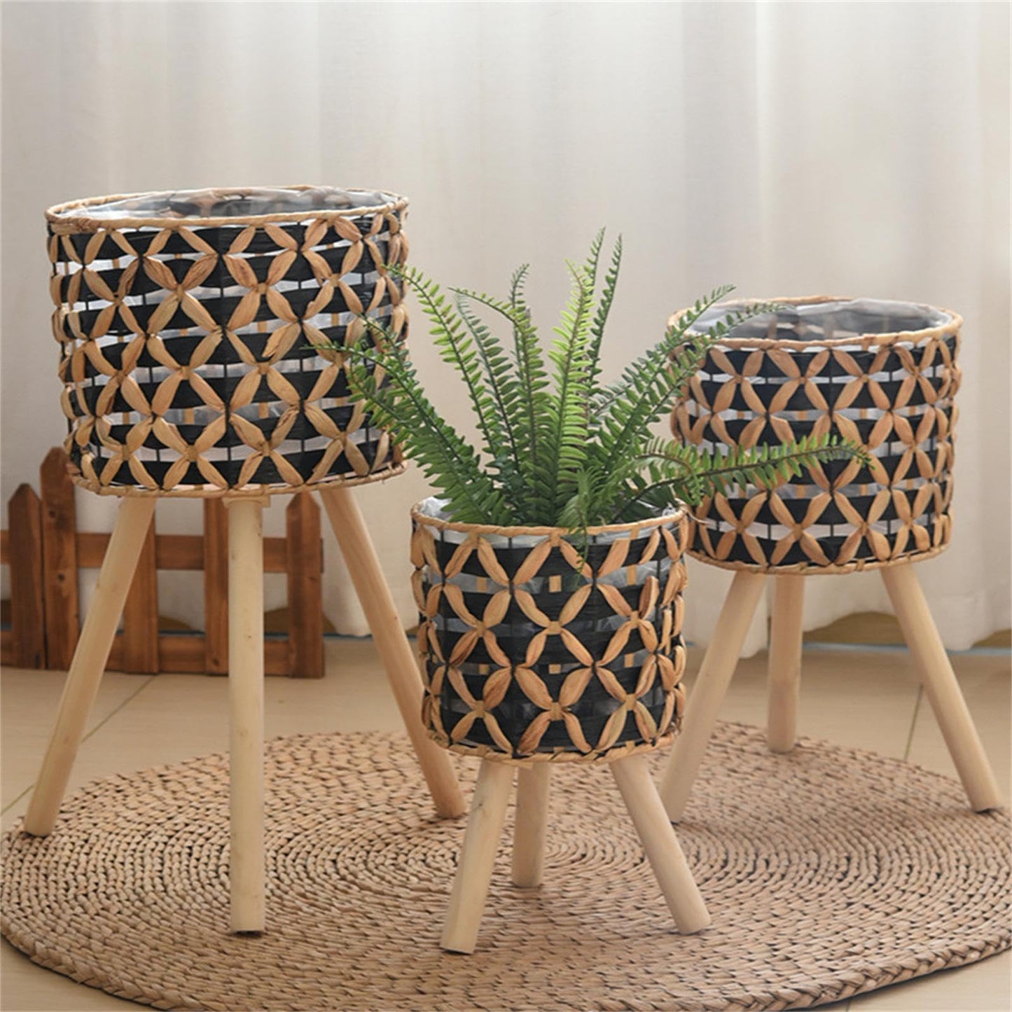 WAGHAVEN Woven Planter Baskets with Plastics Lining and 3 Wooden Legs, Wicker Planter Basket,Boho-Plant Pot with Stand,Plant Baskets Indoor with Liner for Plant, Flowers, Toy, Country Farmhouse