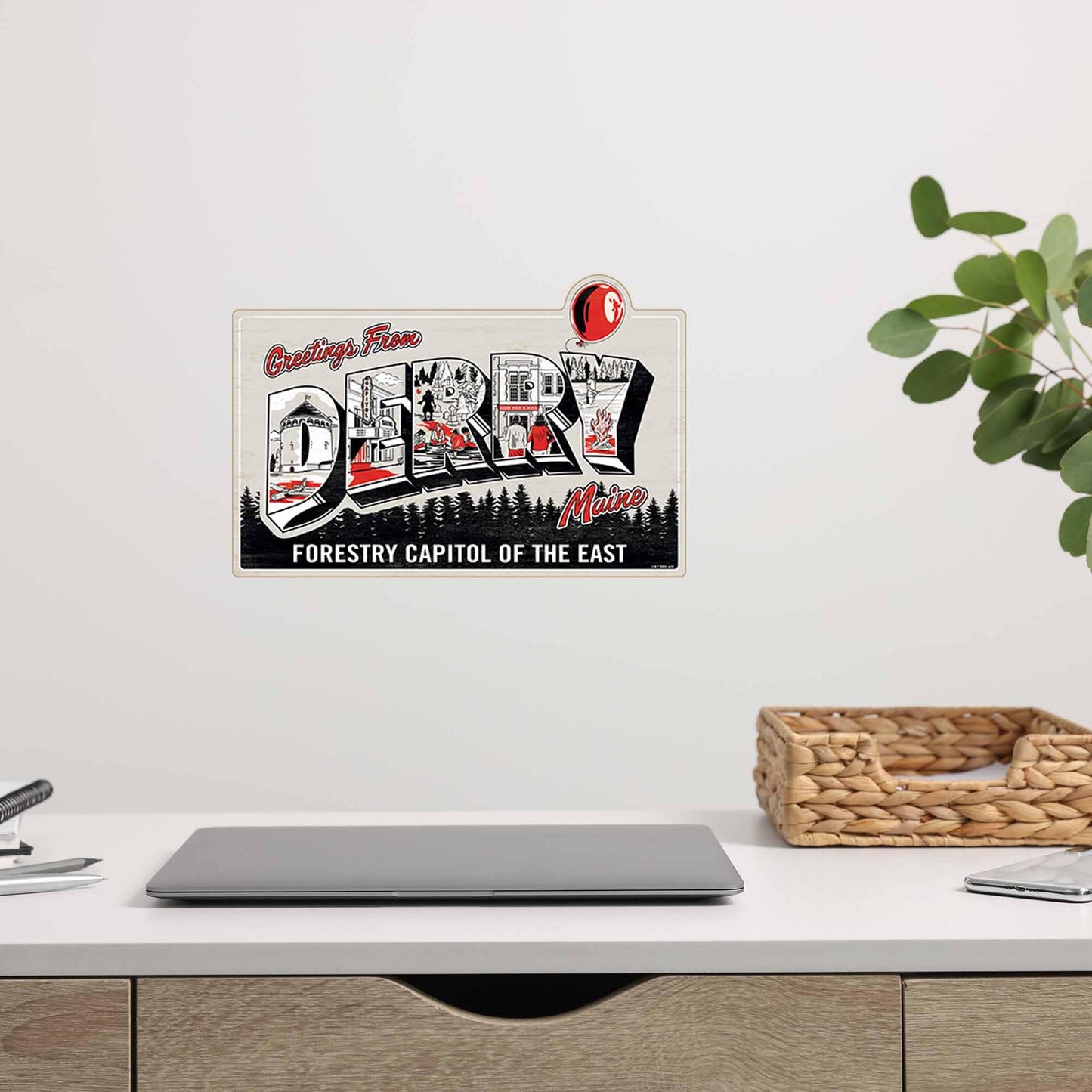 Open Road Brands It: Welcome to Derry Wood Wall Art - Greetings from Derry Sign for Movie Room or Halloween Decor