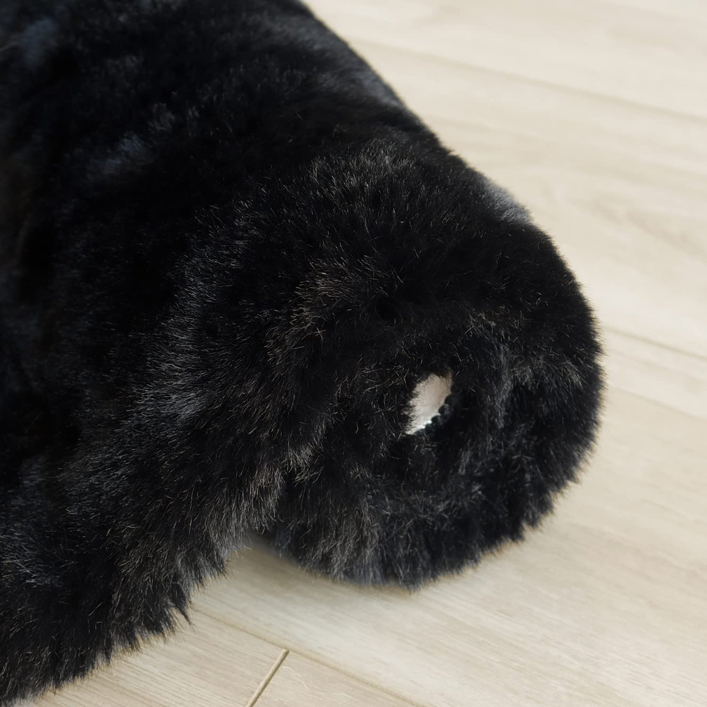 ORINOVA Faux Rabbit Fur Rug Machine Washable Area Rugs Black Fur Rug for Living Room Fuzzy Rugs for Bedroom Teen Room Decor Small Sheepskin 2x3 Rectangle Rugs