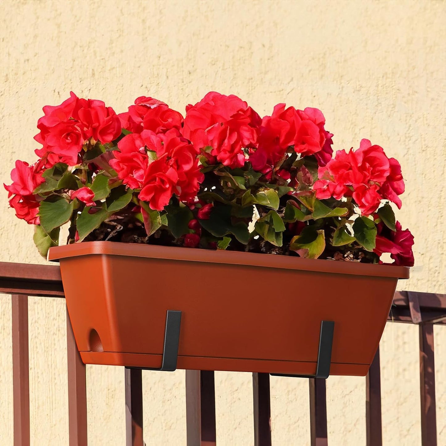 FANSXIVITA Railing Planter Boxes for Plants, 2 Pack Deck Hanging Planters for Railings, Over Railing Planter Box, 16.9 Inch Balcony Planters Railing Hanging with Metal Brackets, Red