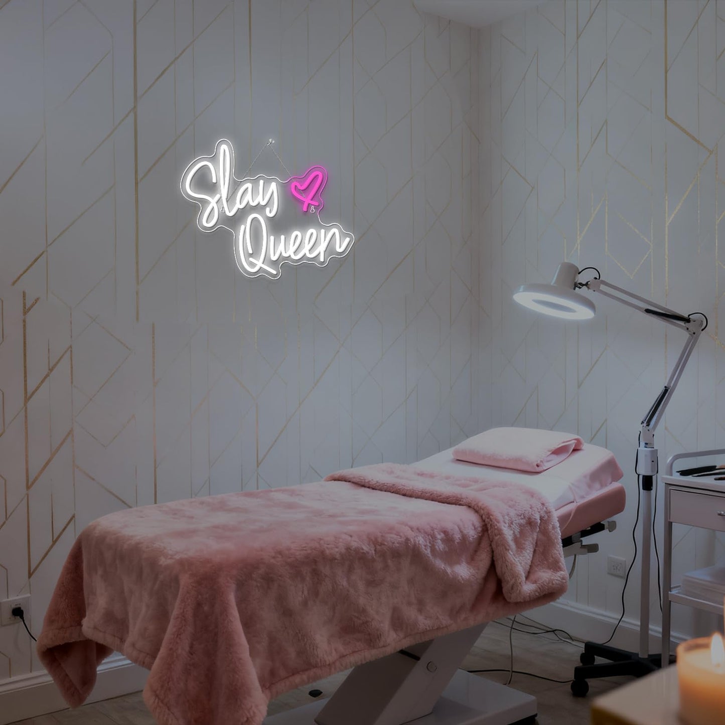 FAXFSIGN Slay Queen Neon Sign White Pink LED Neon Light Up Signs for Wall Decor Usb Neon Light for Bedroom Preppy Girl Aesthetic Room Dorm Decor Y2k Party Gifts