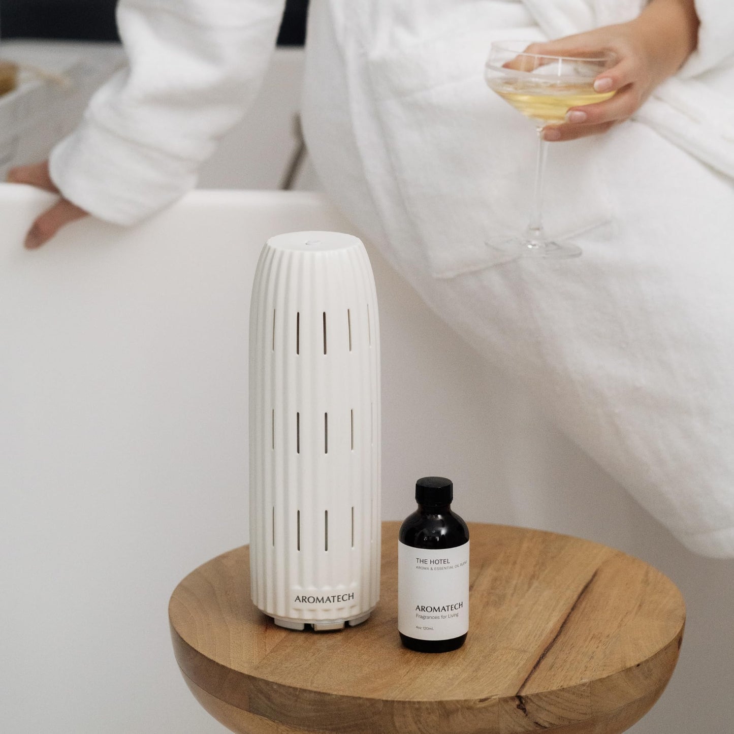 AromaTech The Hotel Aroma Essential Oil Blend: Luxury Hotel Inspired Aromatherapy with Lemon, Lavender, Peach & Pine for Ultrasonic Diffusers & Nebulizers - 0.3 fl oz, 10 mL
