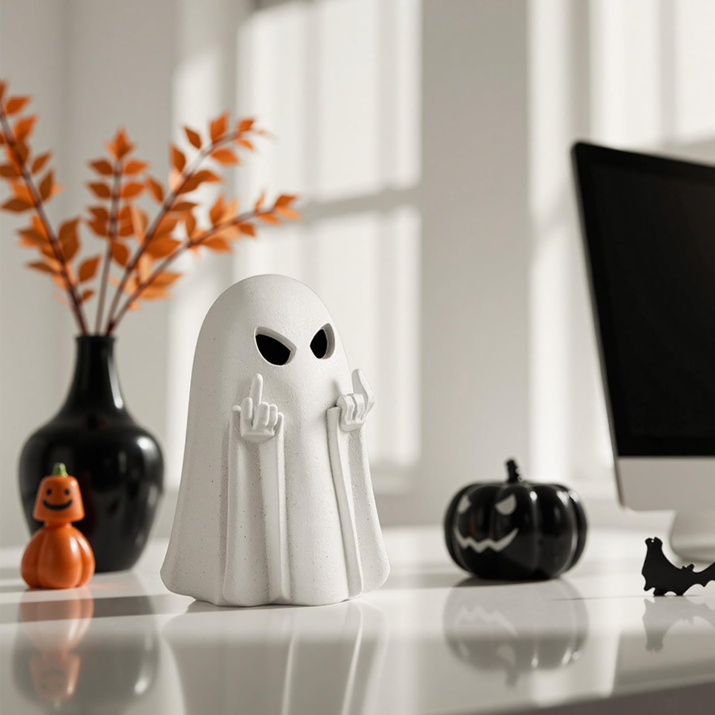UNDWXFS Halloween Middle Light Up Ghost Figurine,5.1" Large Cute Spooky Ghost Statue,Halloween Decorations Indoor,Resin Statue for Party, Home, Indoor & Porch Decor