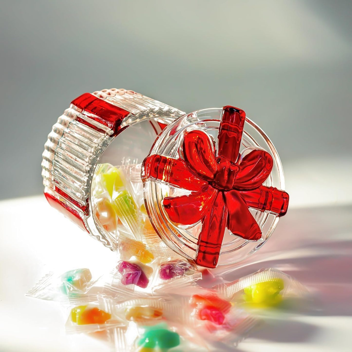 kanpura 2 Pcs Peppermint Candy Christmas Dishes Crystal Candy Jar with Lid Small Xmas Round Sugar Bowl for Xmas Party Supply(2.6 x 3.2 Inch)
