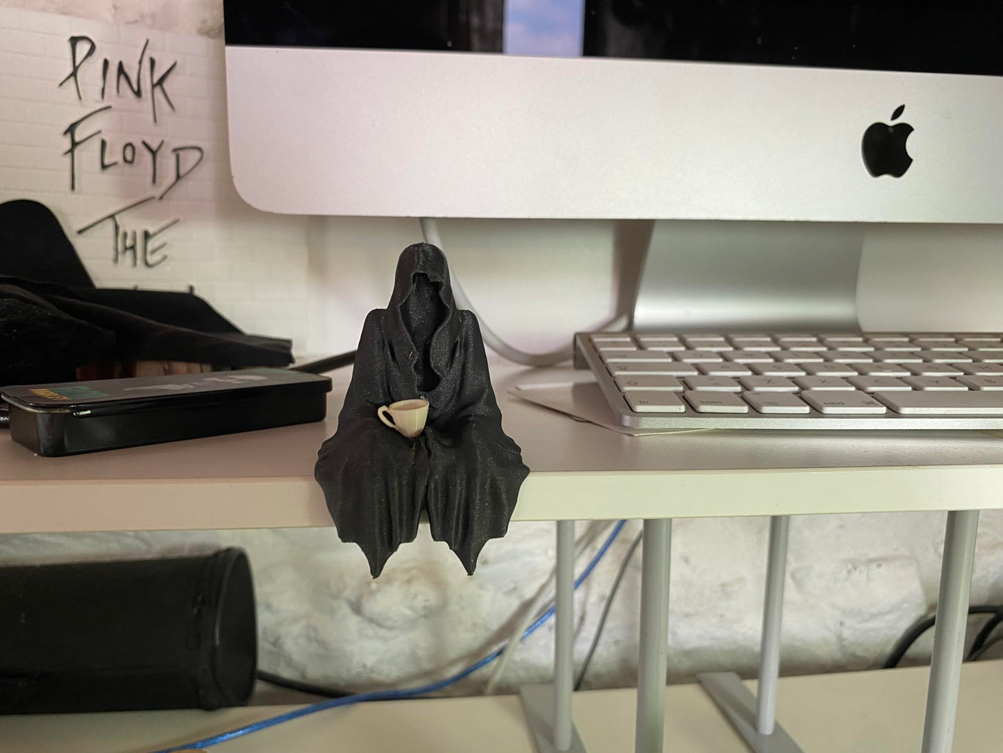 Sitting Ghost Figurine Holding Tea Cup | Suriel ACOTAR Inspired Decoration