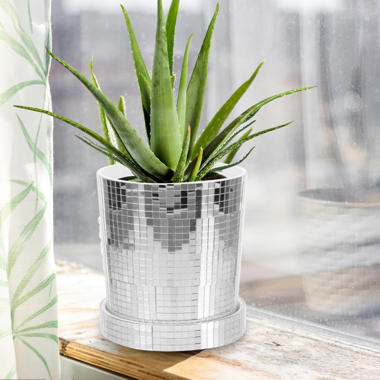Outanaya Disco Planter Pot for Indoor and Outdoor Succulents Plastic Flowerpot with Silver Mirror Finish Small Decorative Container for Home and Garden